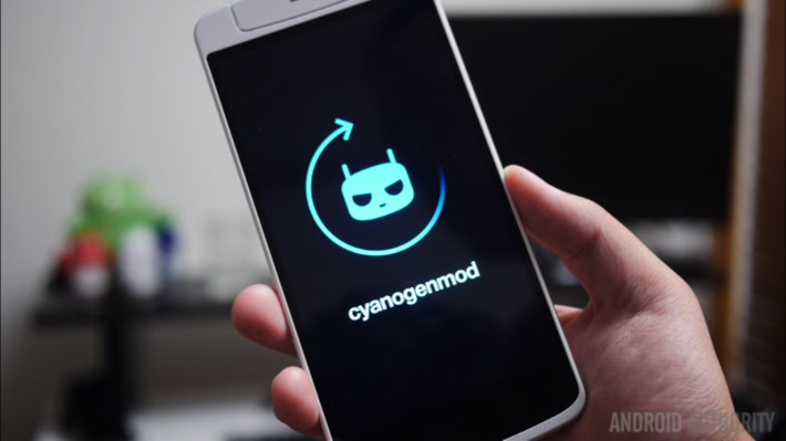 best CyanogenMod themes (by developer)