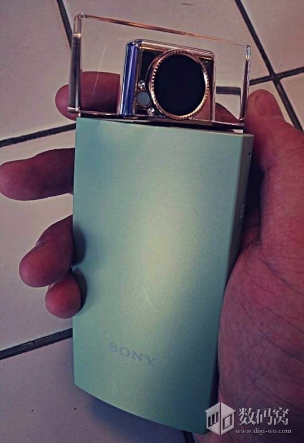 sony selfie camera perfume bottle (6)