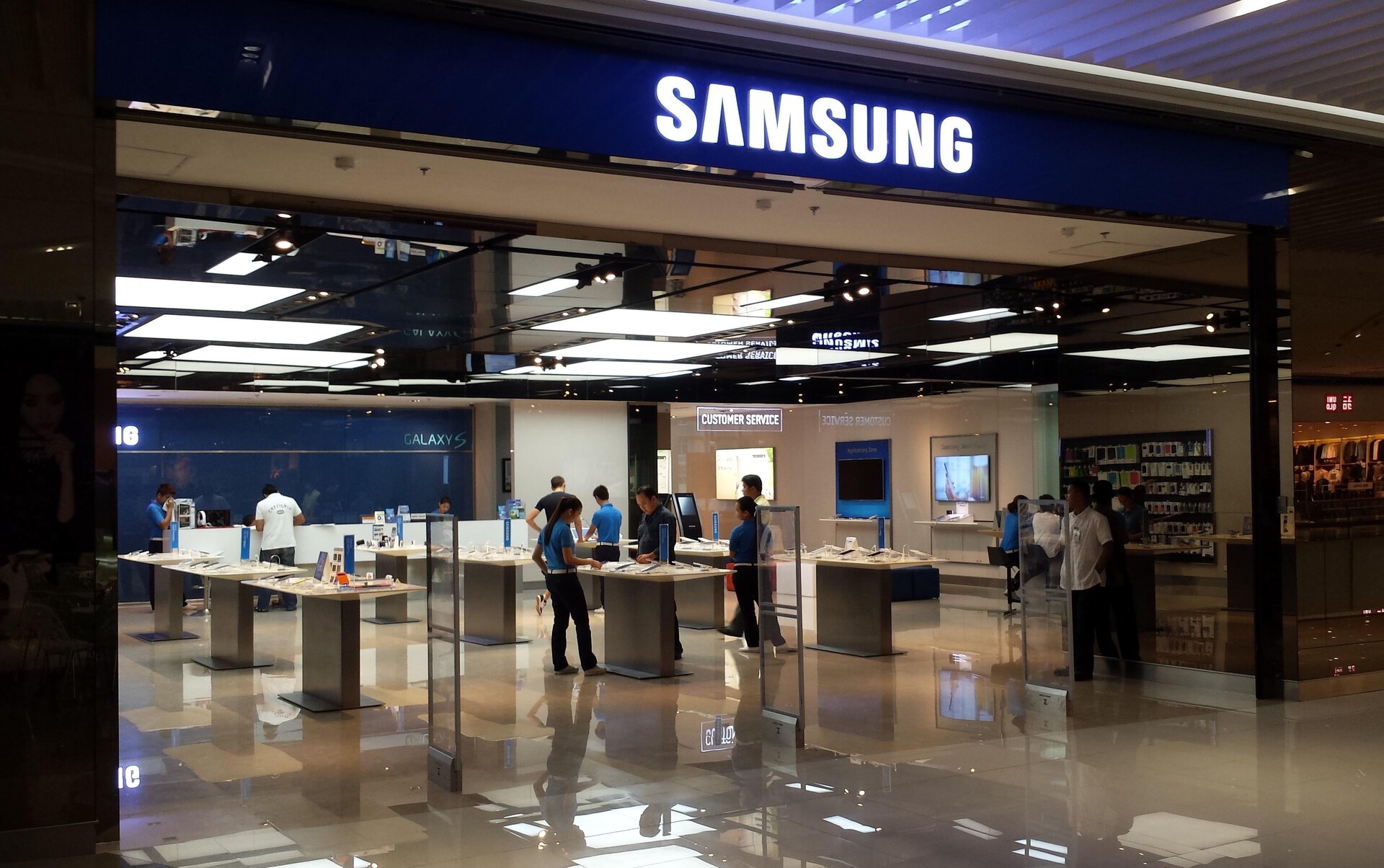 Samsung in SM Aura Bonifacio Global City