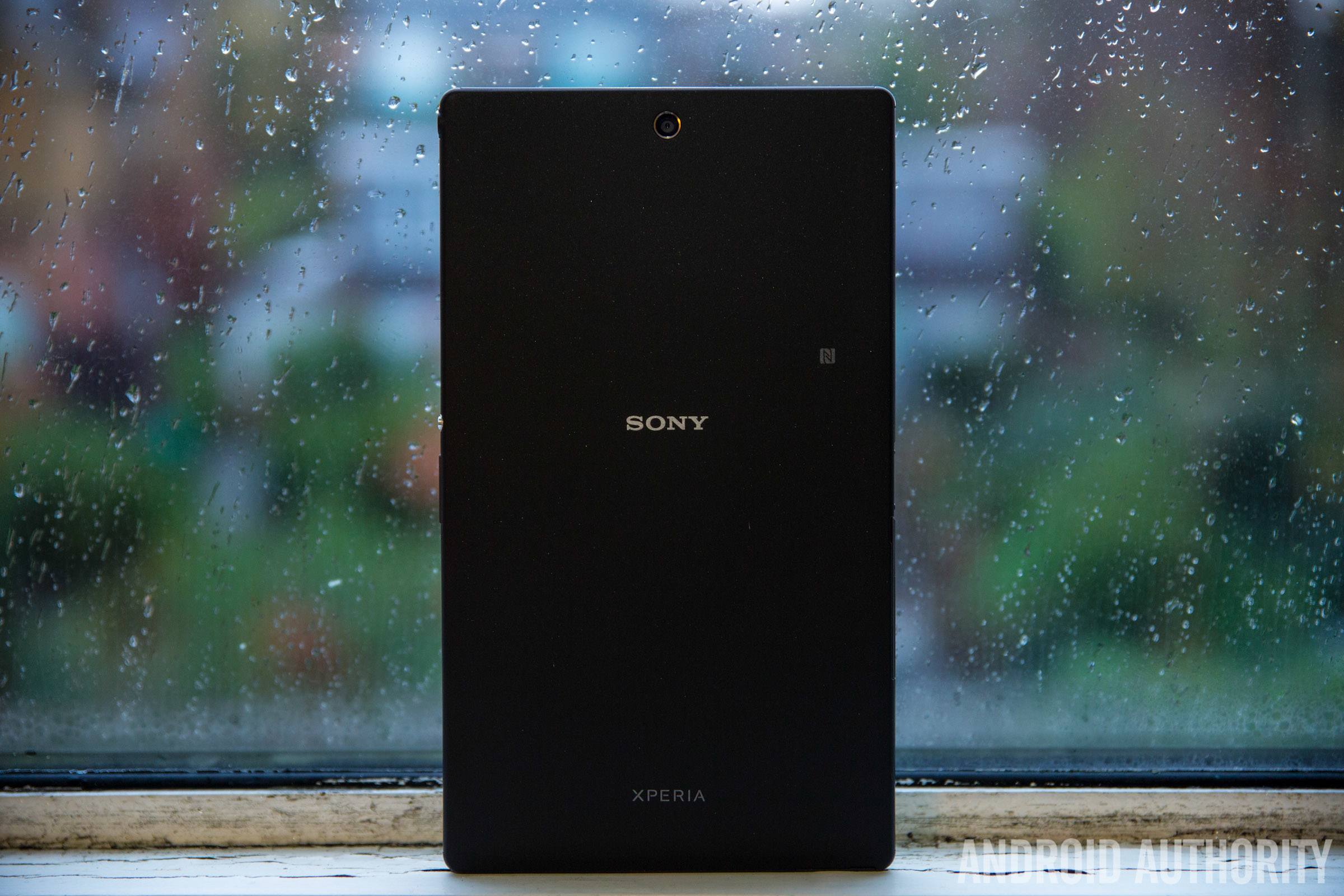 Sony Xperia Z3 Tablet Compact-13