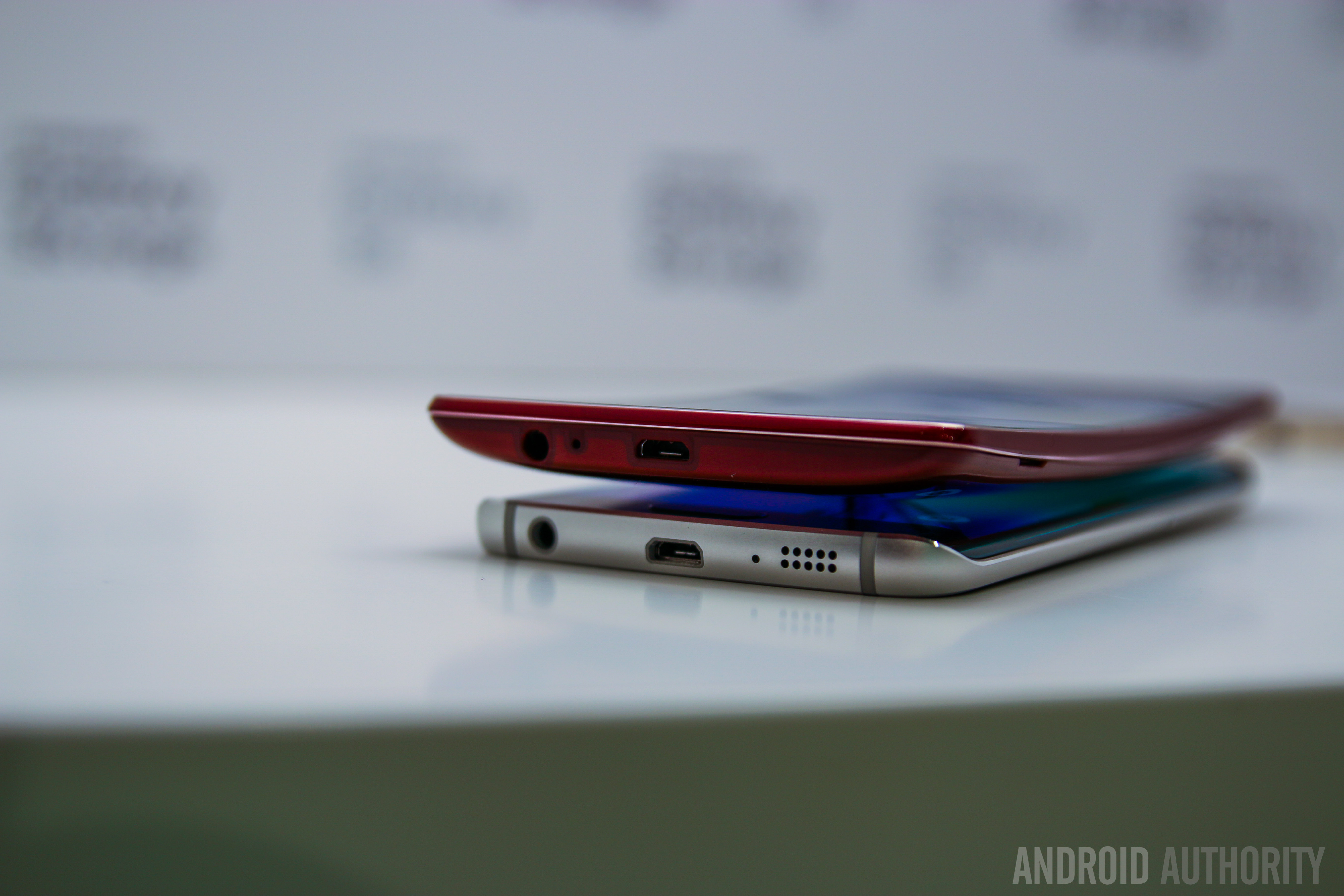 Samsung Galaxy S6 Edge VS LG GFlex 2-12