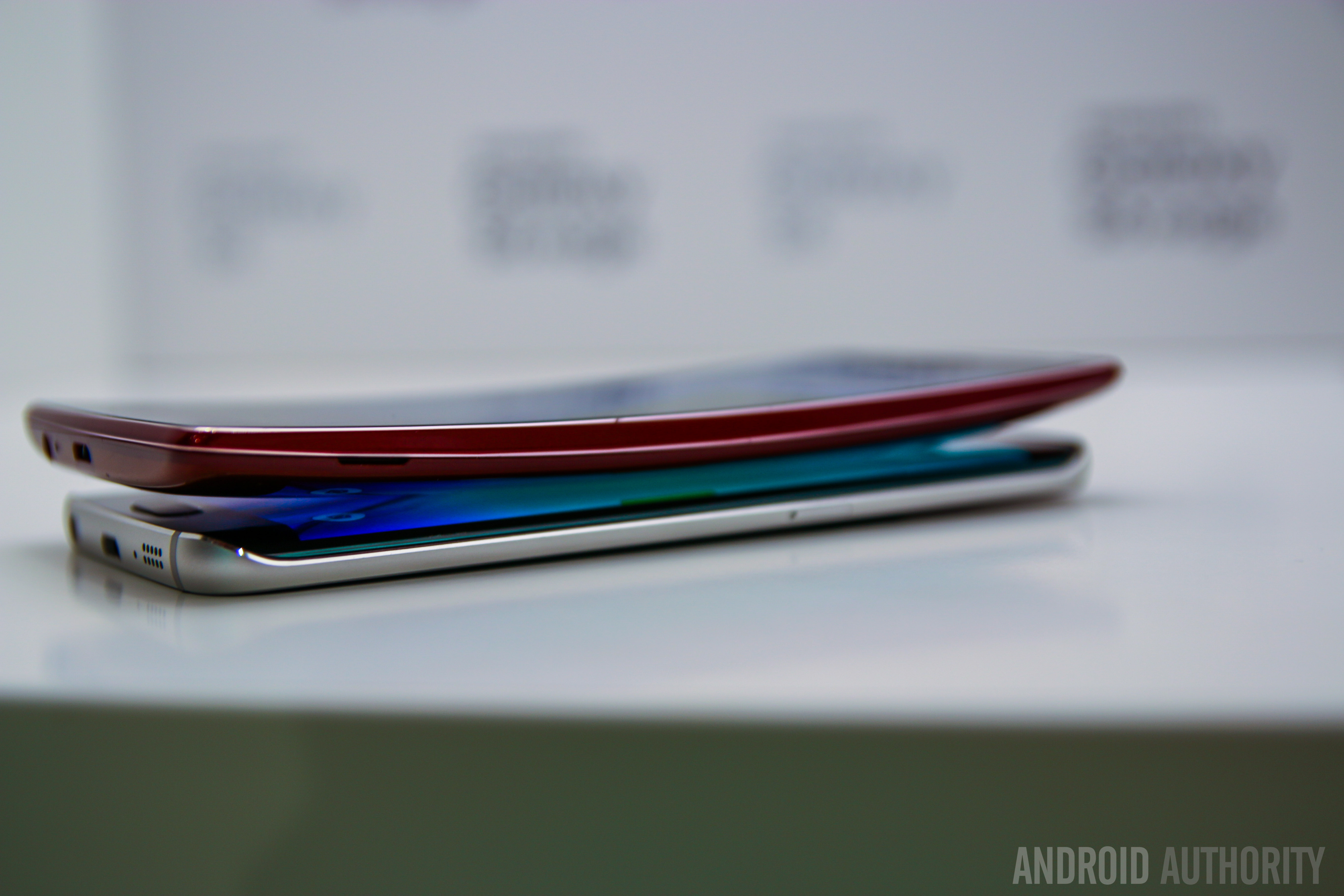 Samsung Galaxy S6 Edge VS LG GFlex 2-9