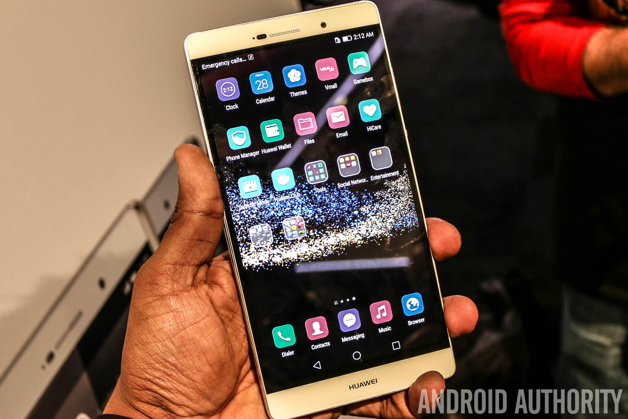 Bonus Fabel keuken Hands-on with the humongous Huawei P8 Max - Android Authority