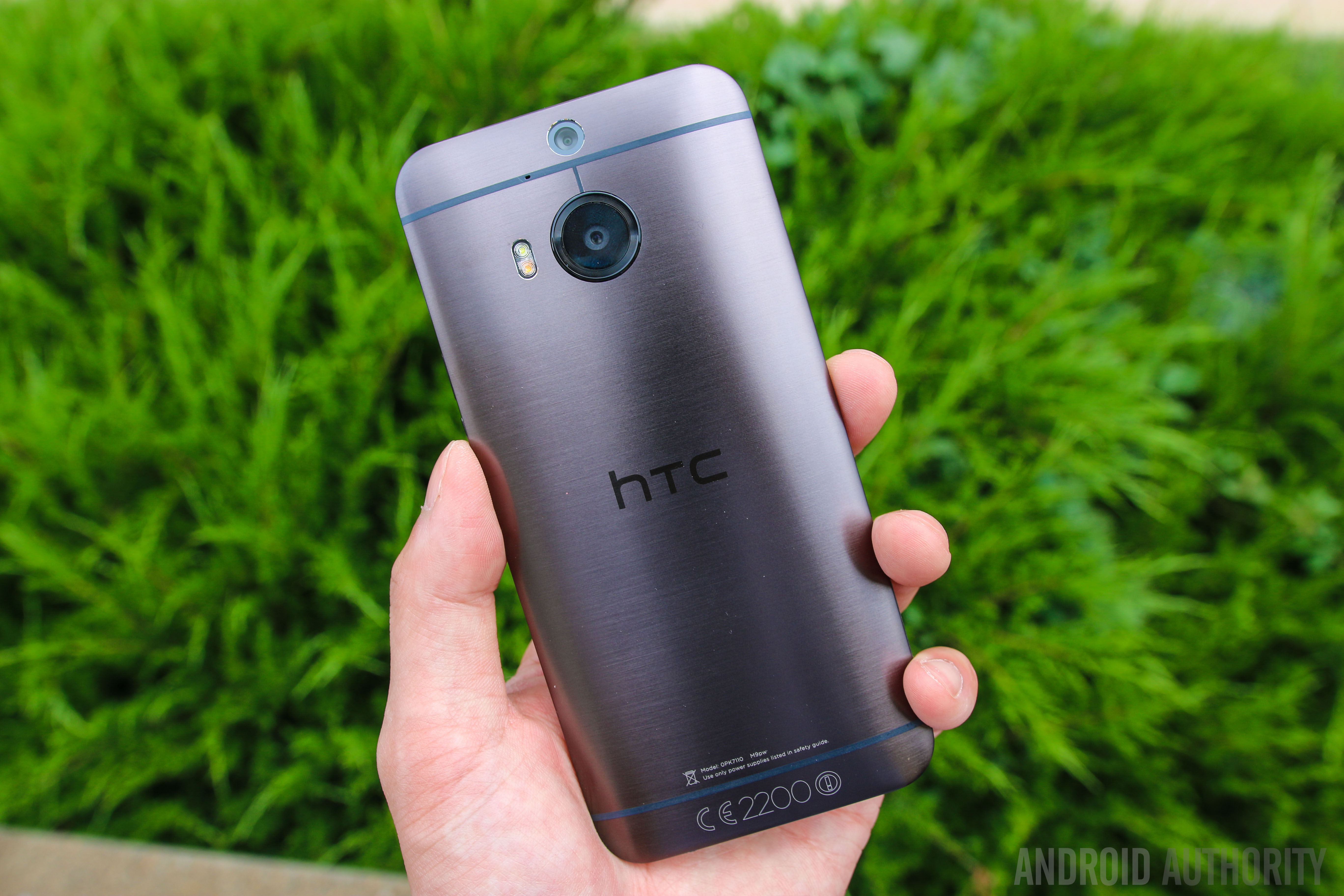 HTC One M9+-12