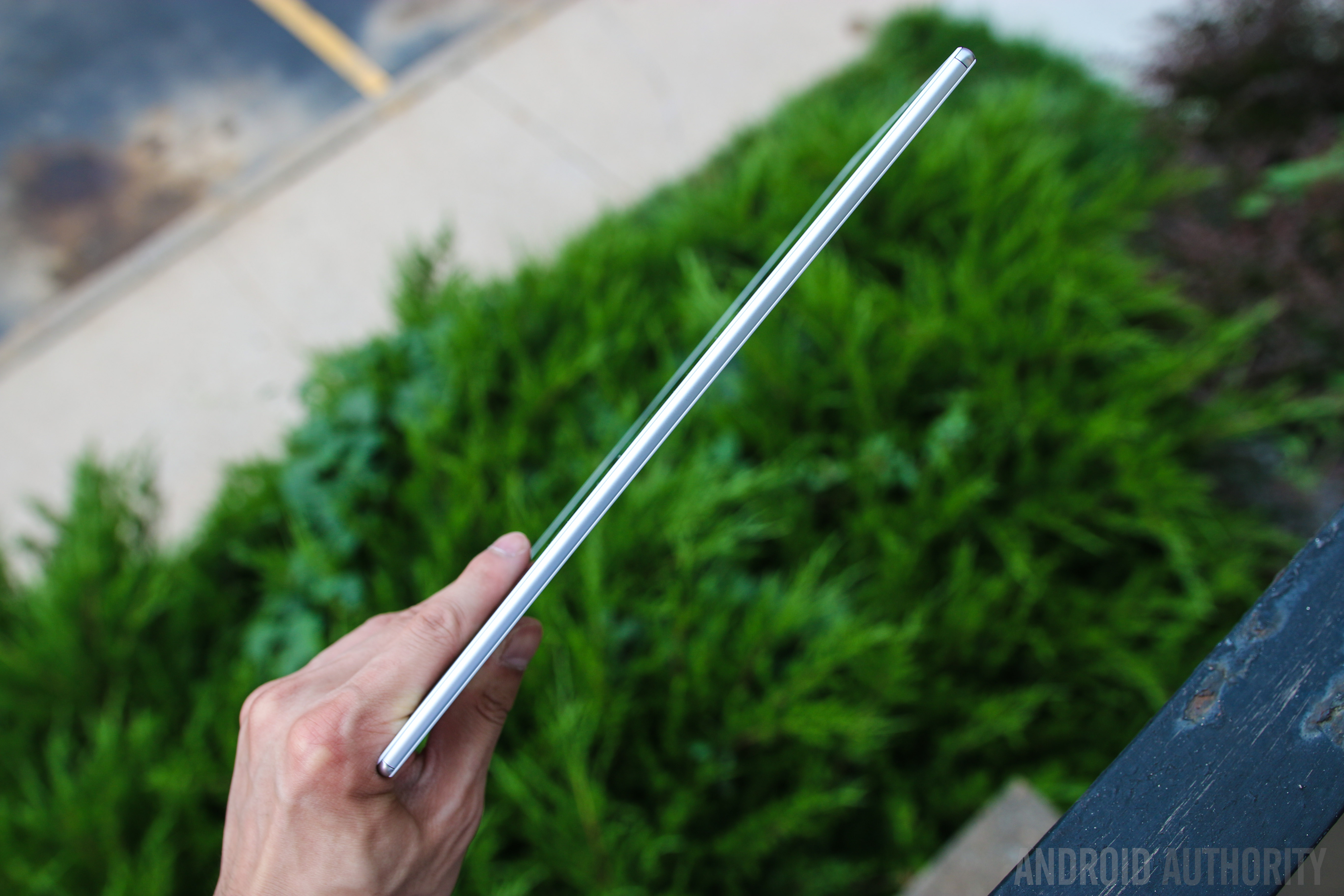 Sony Xperia Z4 Tablet-24