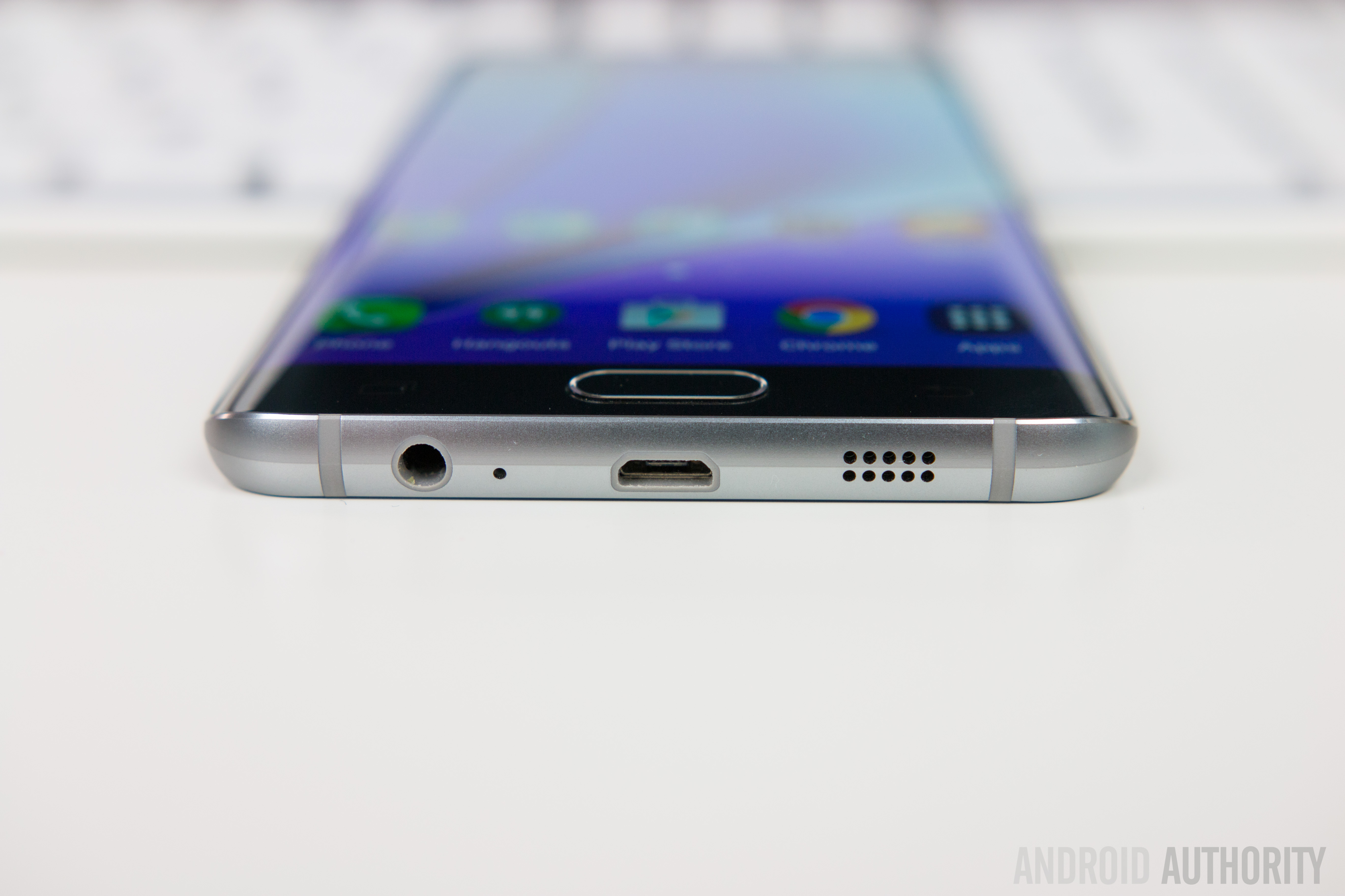Samsung Galaxy S6 Edge+-4