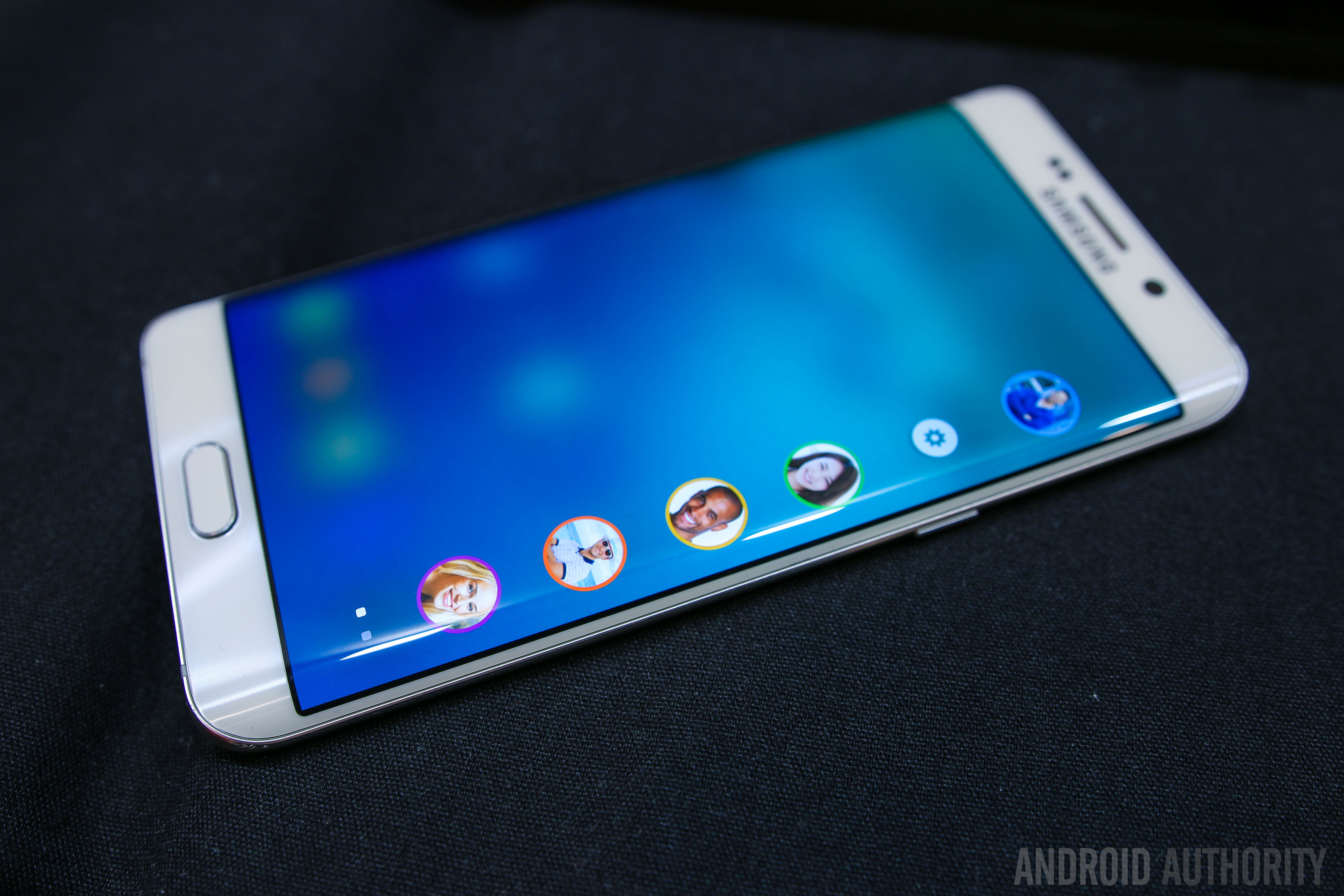 Samsung Galaxy S6 Edge Plus Hands On-19