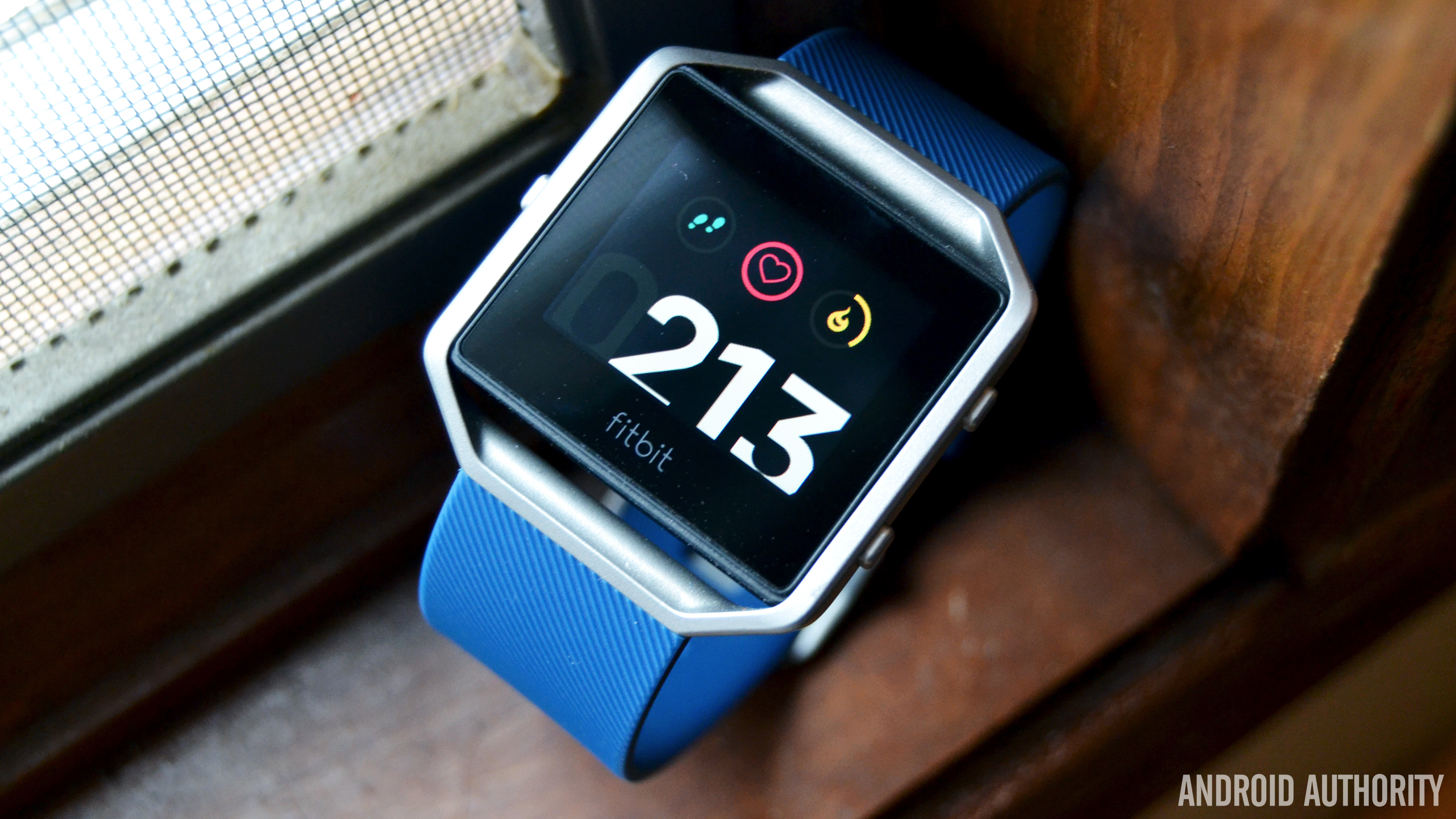 fitbit blaze not pairing with iphone