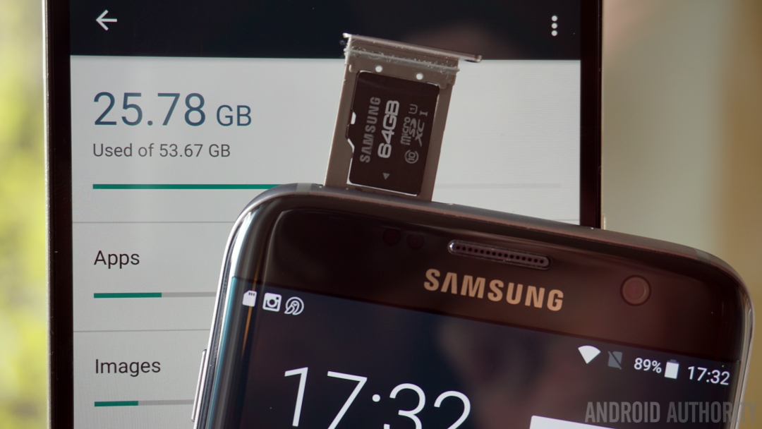 Samsung Galaxy S7 Edge vs Nexus 6P storage microSD card