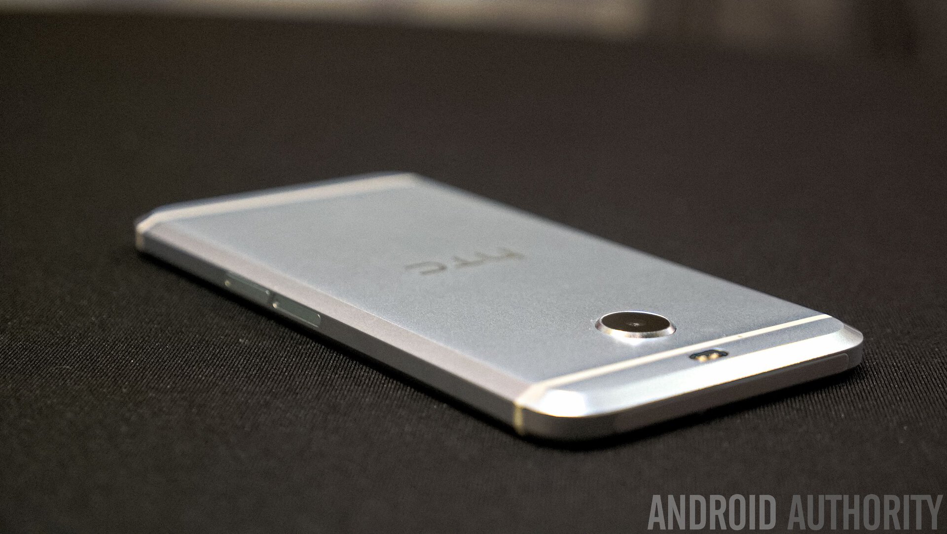 htc-bolt-hands-on-12-of-27
