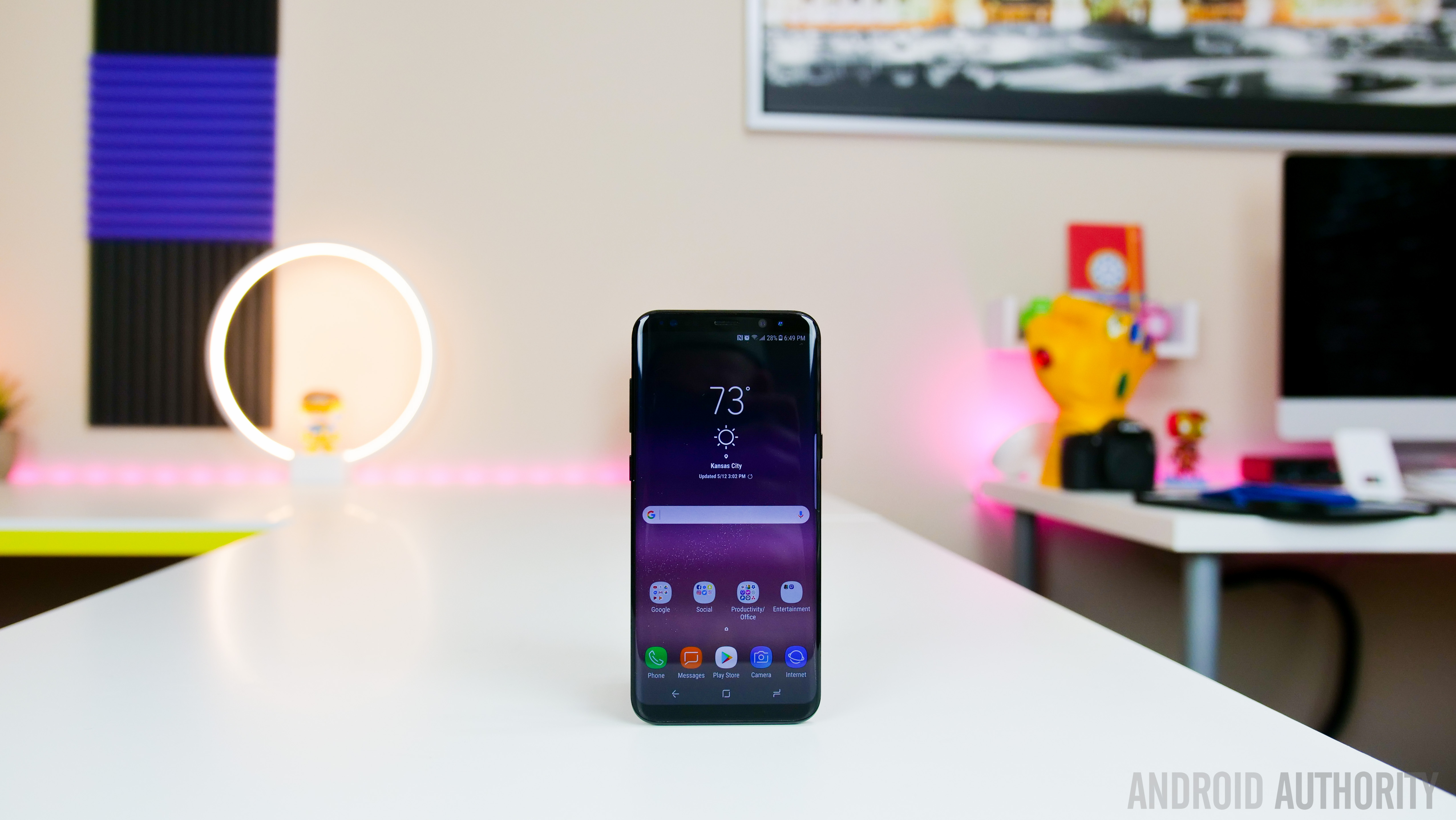 How to force apps into full screen on the Samsung Galaxy S8