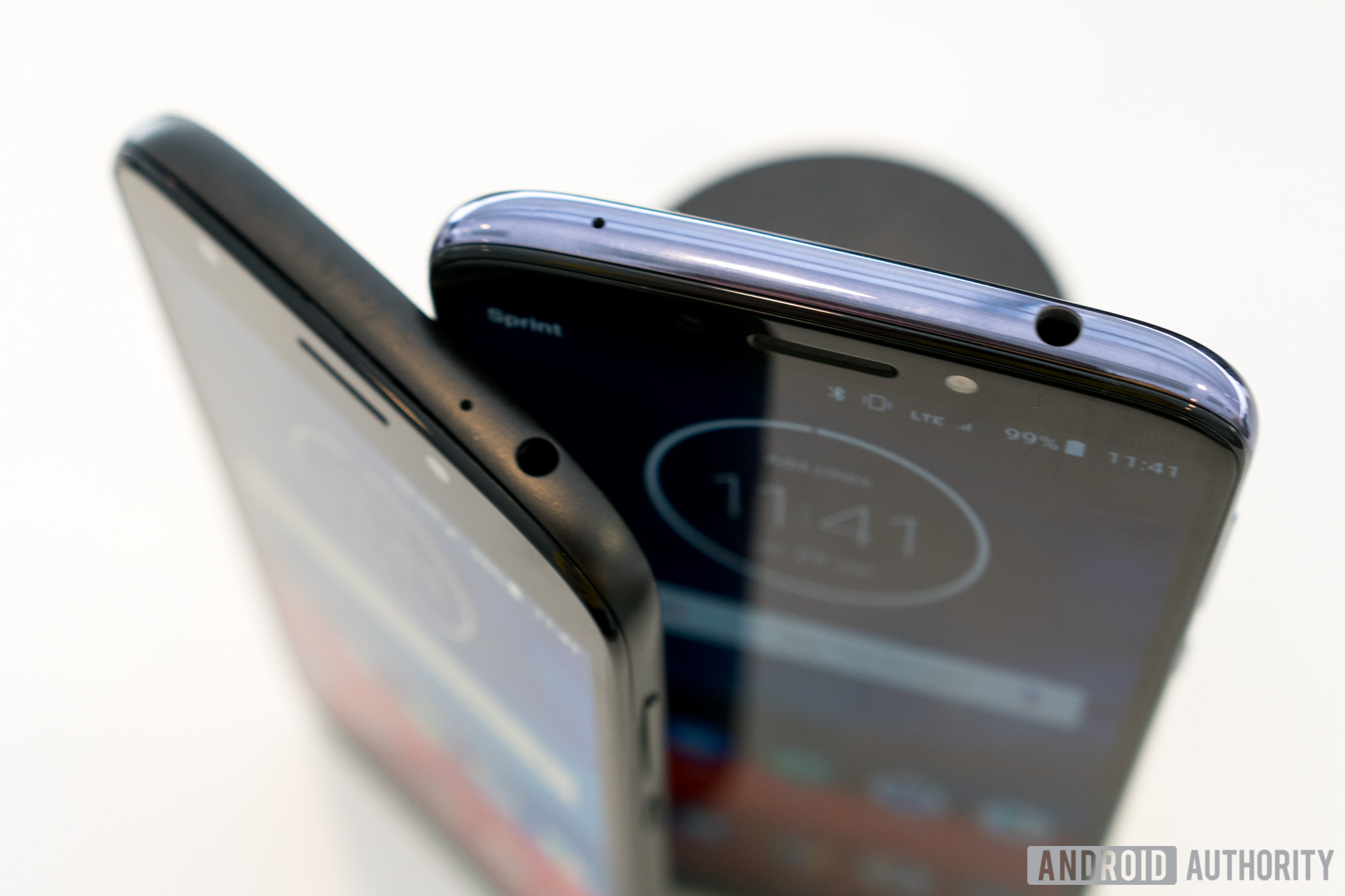 Motorola Moto E5 Play and Moto E5 Plus Headphone Jack Tops, Moto E5 Plus review