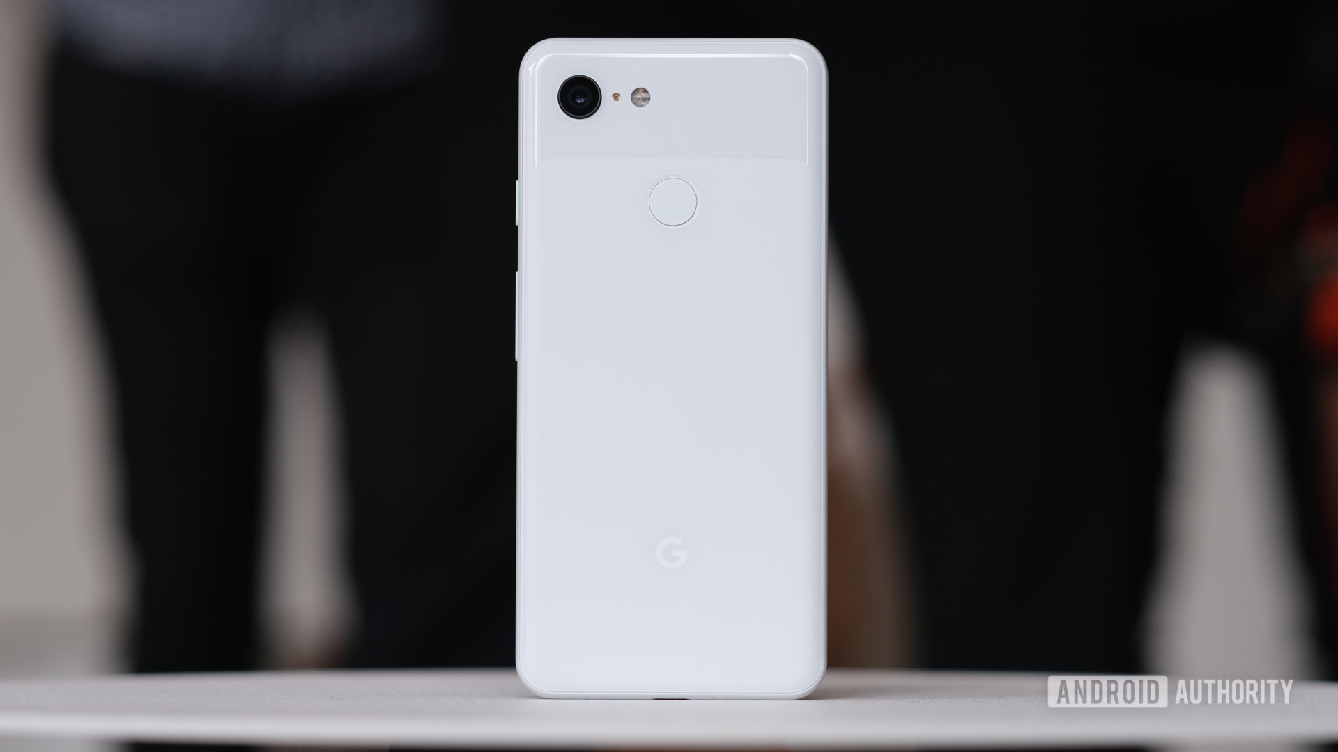 Google Pixel 3 XL in white