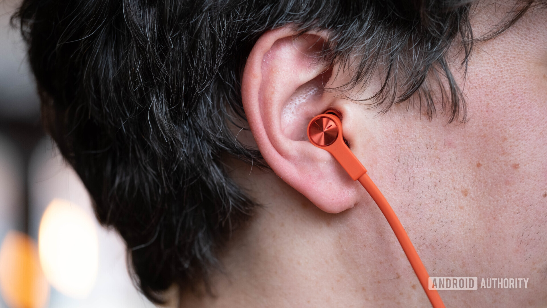 Huawei freelace earbuds in ear (45 of 60)
