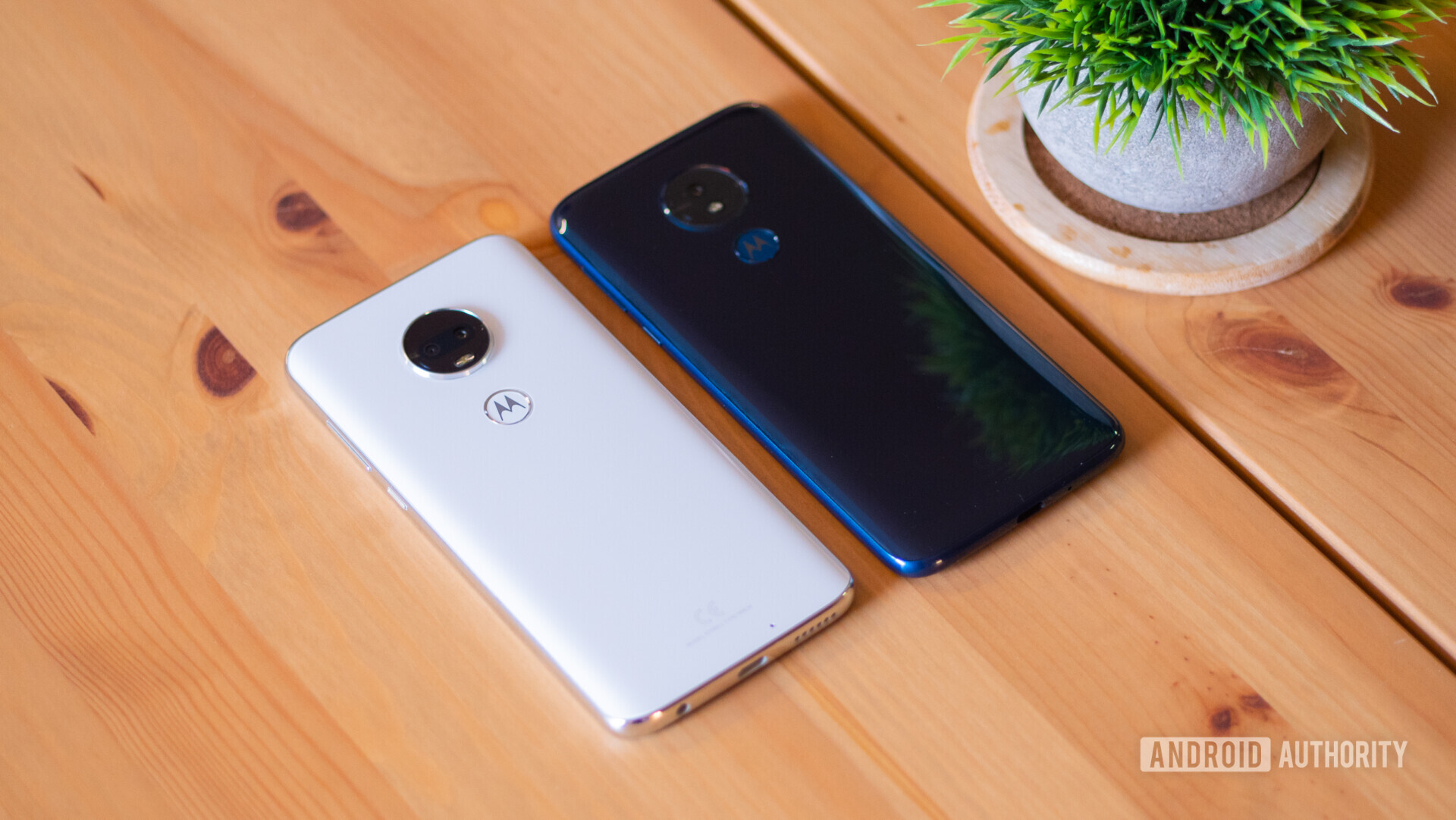 Moto G7 and G7 Power rear panels