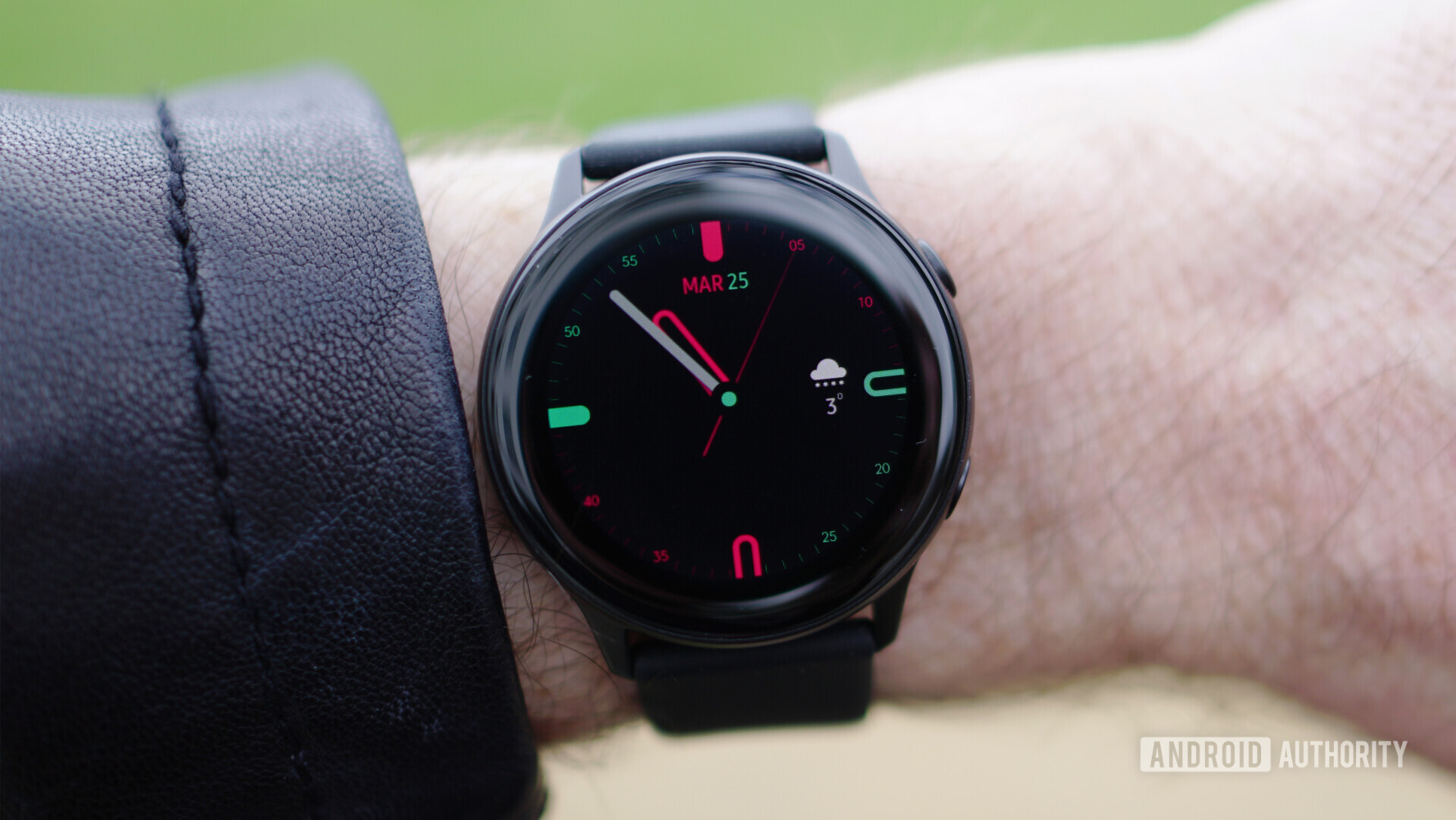 Samsung Galaxy Watch Active sur la liste des offres de suivi de fitness