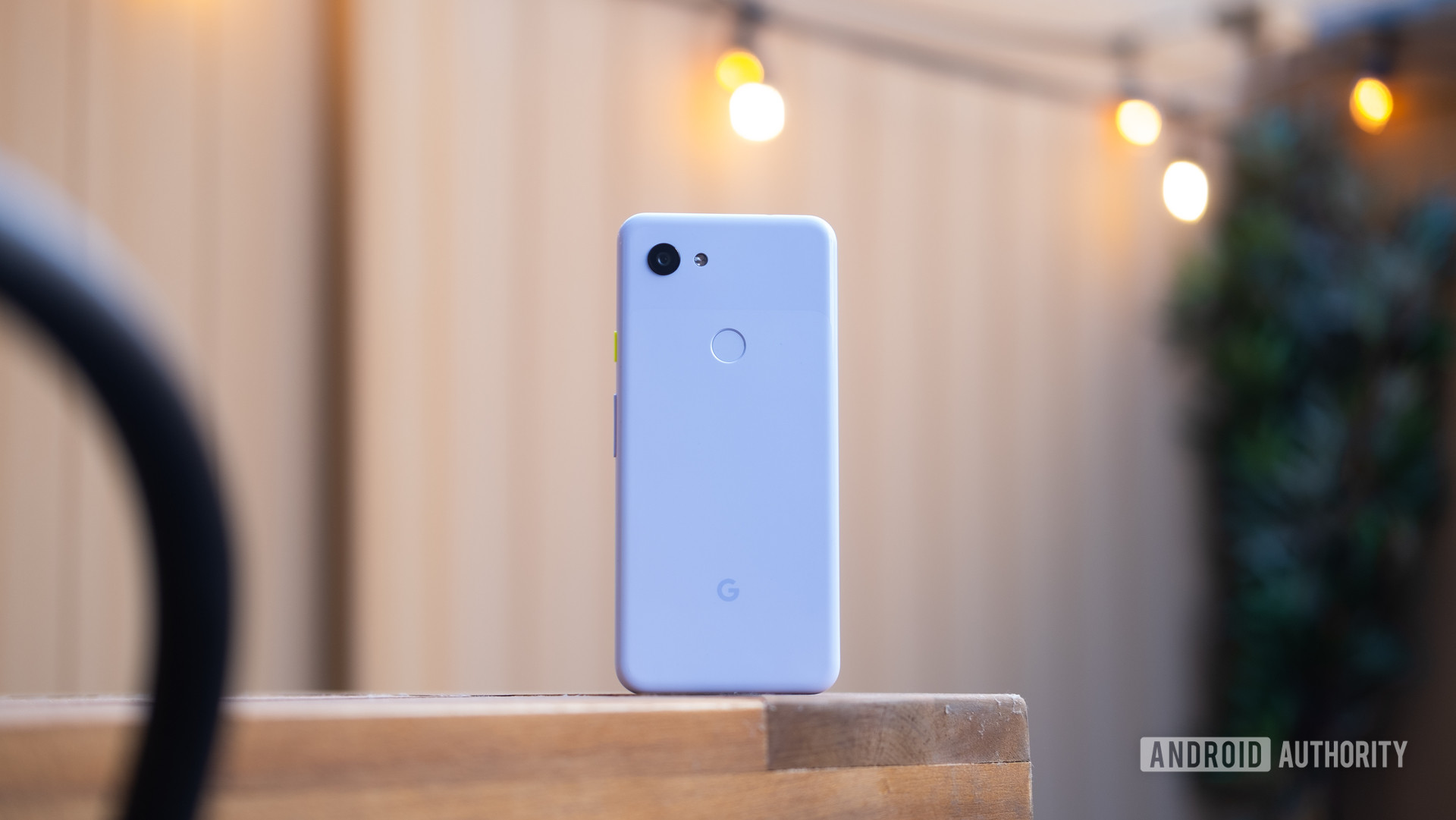 Pixel 3a back on table