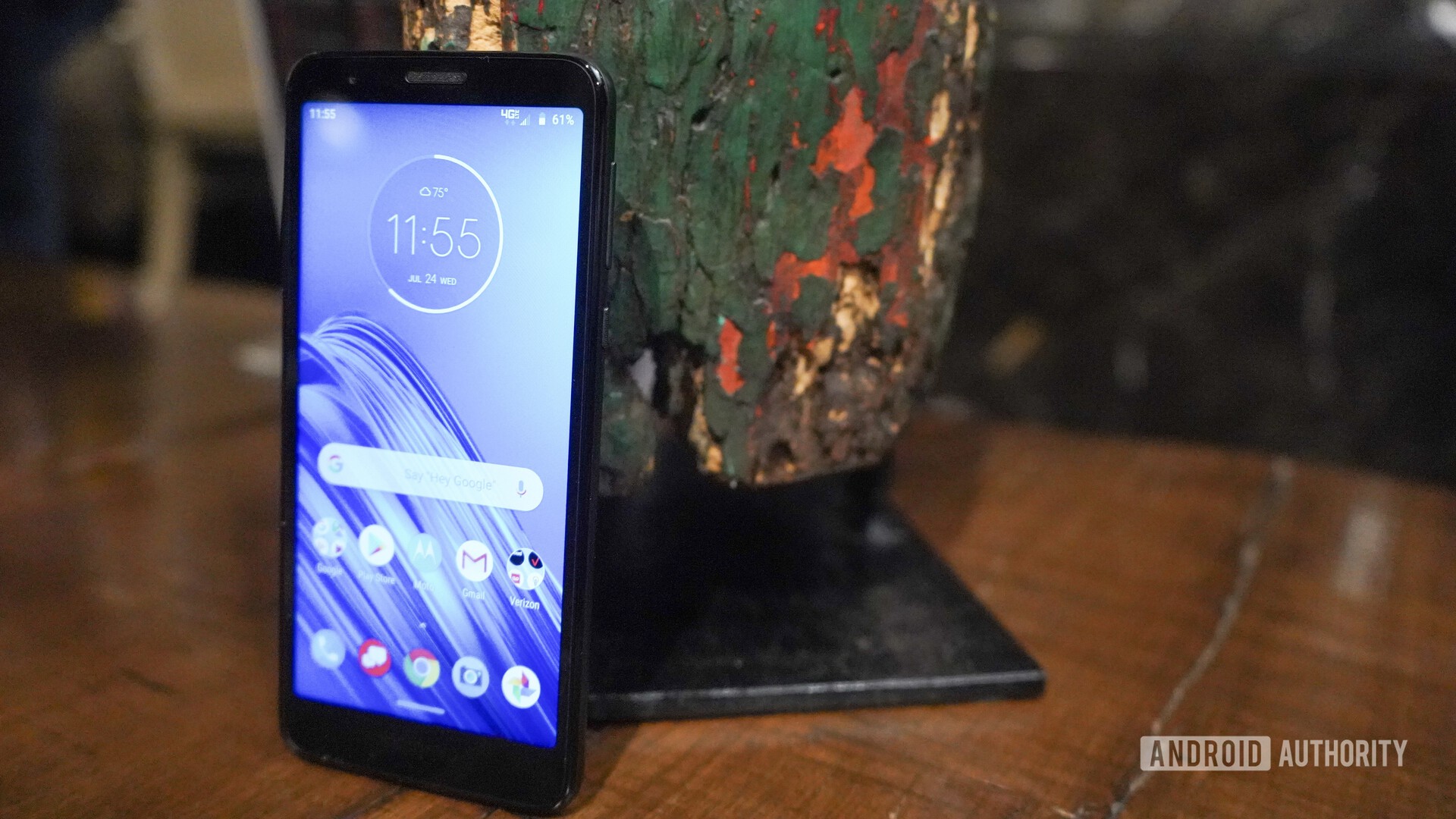 Motorola Moto E6 hands on screen on