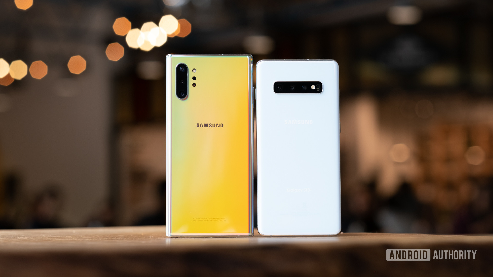 Samsung Galaxy Note 10 Plus back vs Samsung Galaxy S10 Plus 2