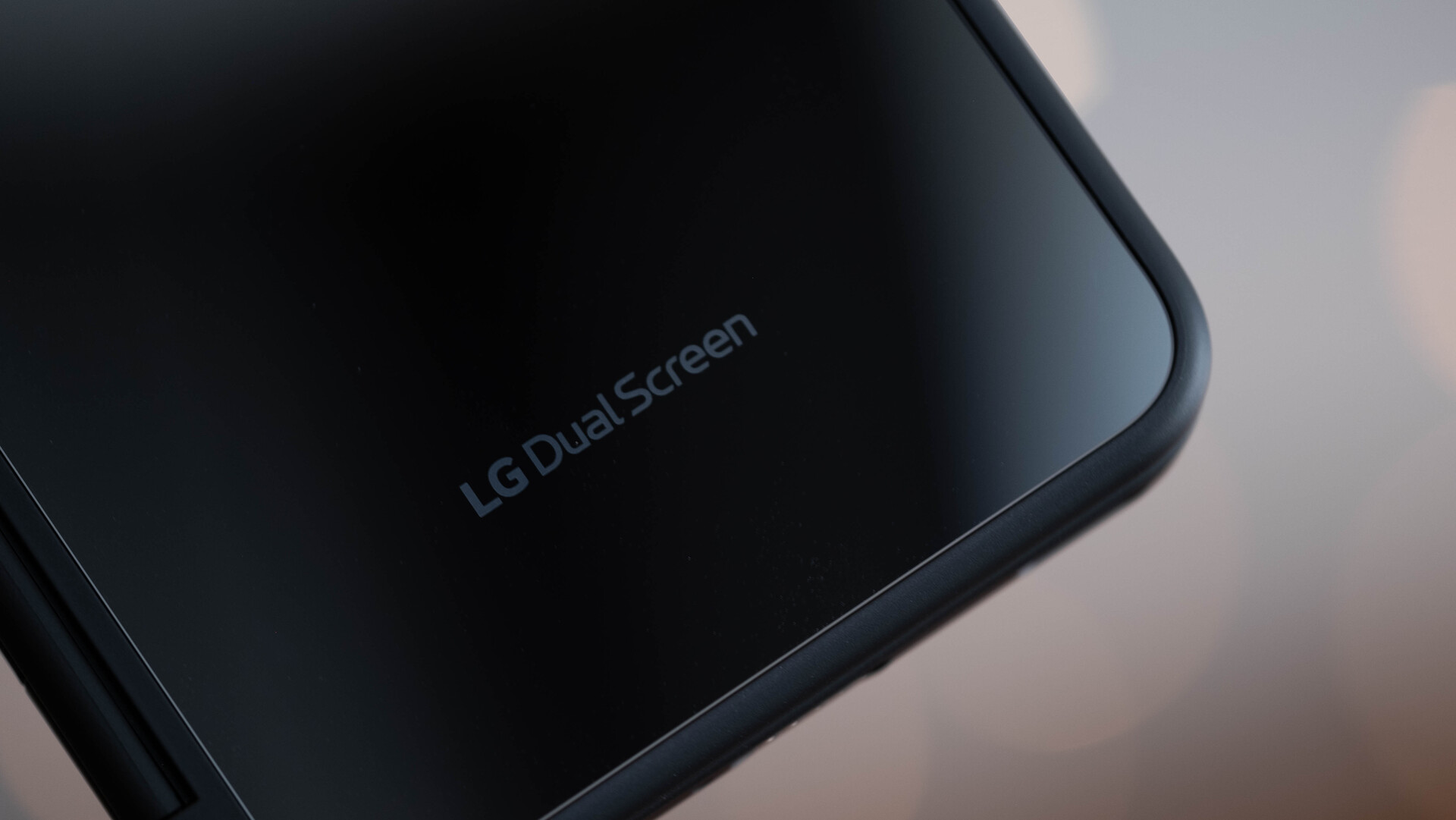 LG G8X ThinQ dual screen logo