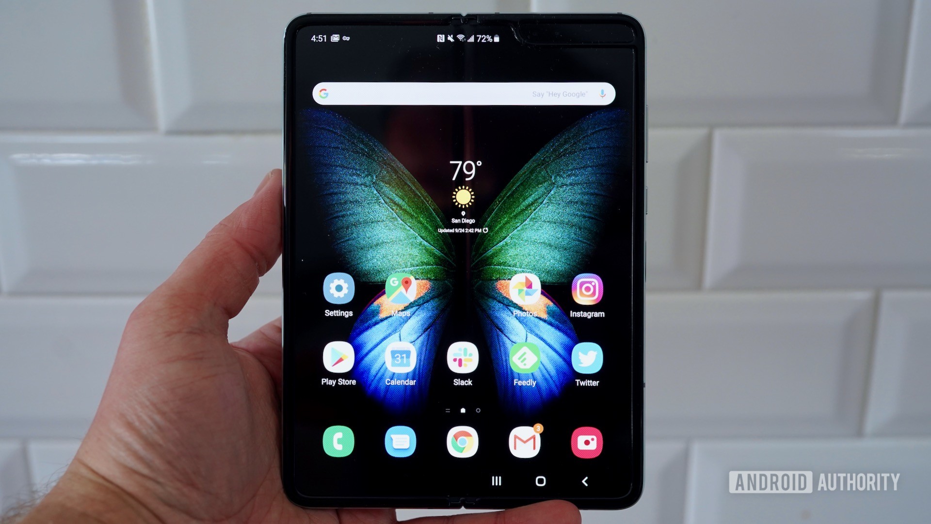 Samsung Galaxy Fold Review open in hand