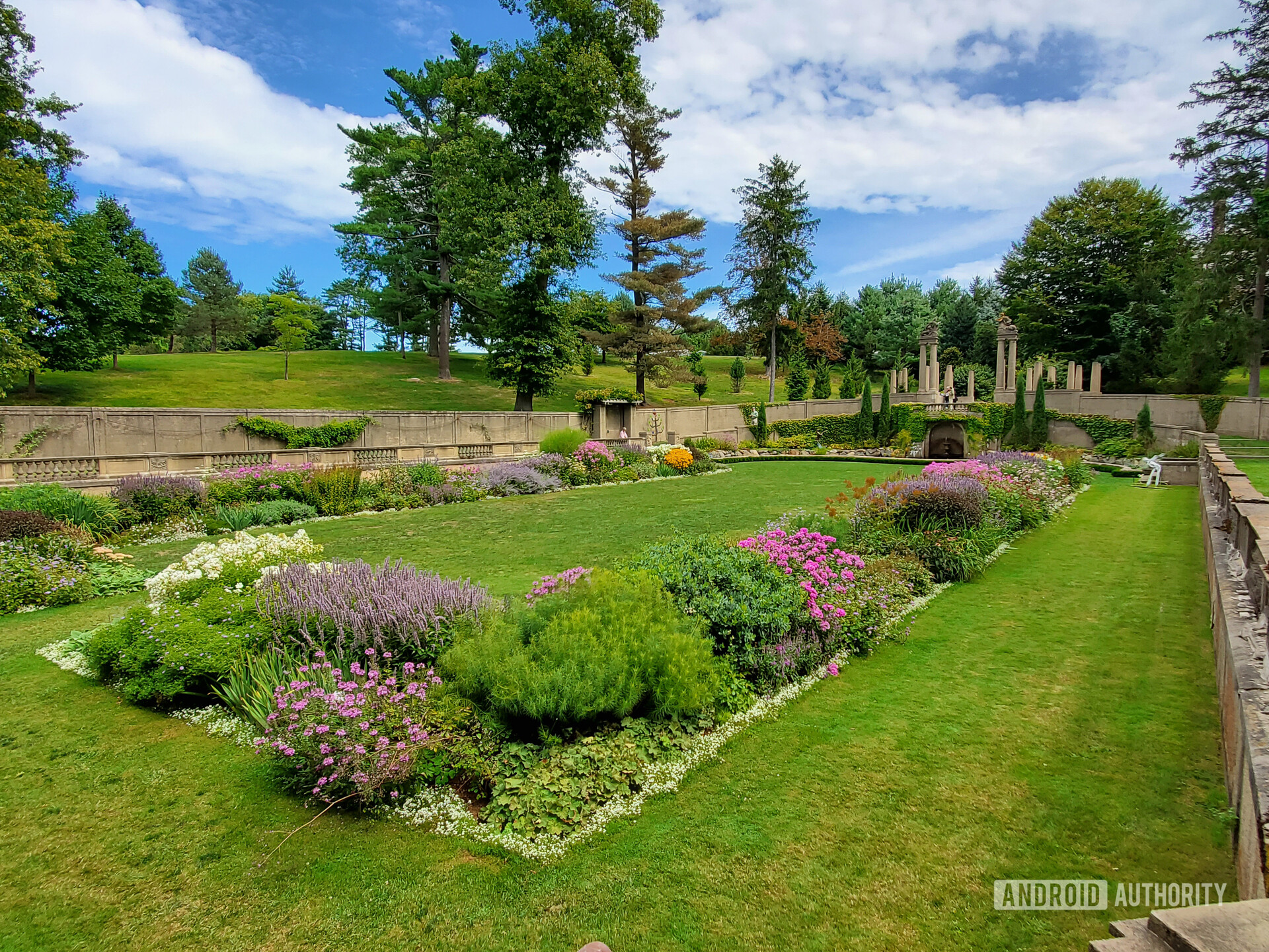 Samsung Galaxy Note 10 Plus camera review landscape secret garden