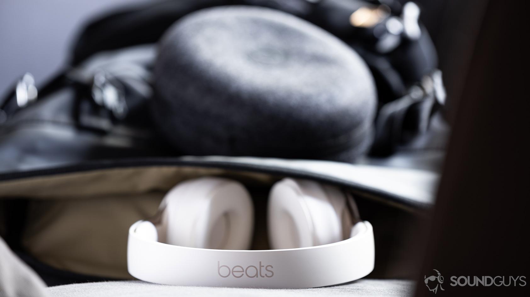 Apple drops Bose from retail to sell own headphones, and more tech news today