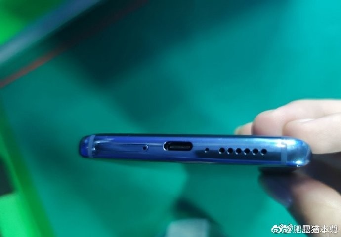Xiaomi Mi Note 10 Pro 5G leak USB C port