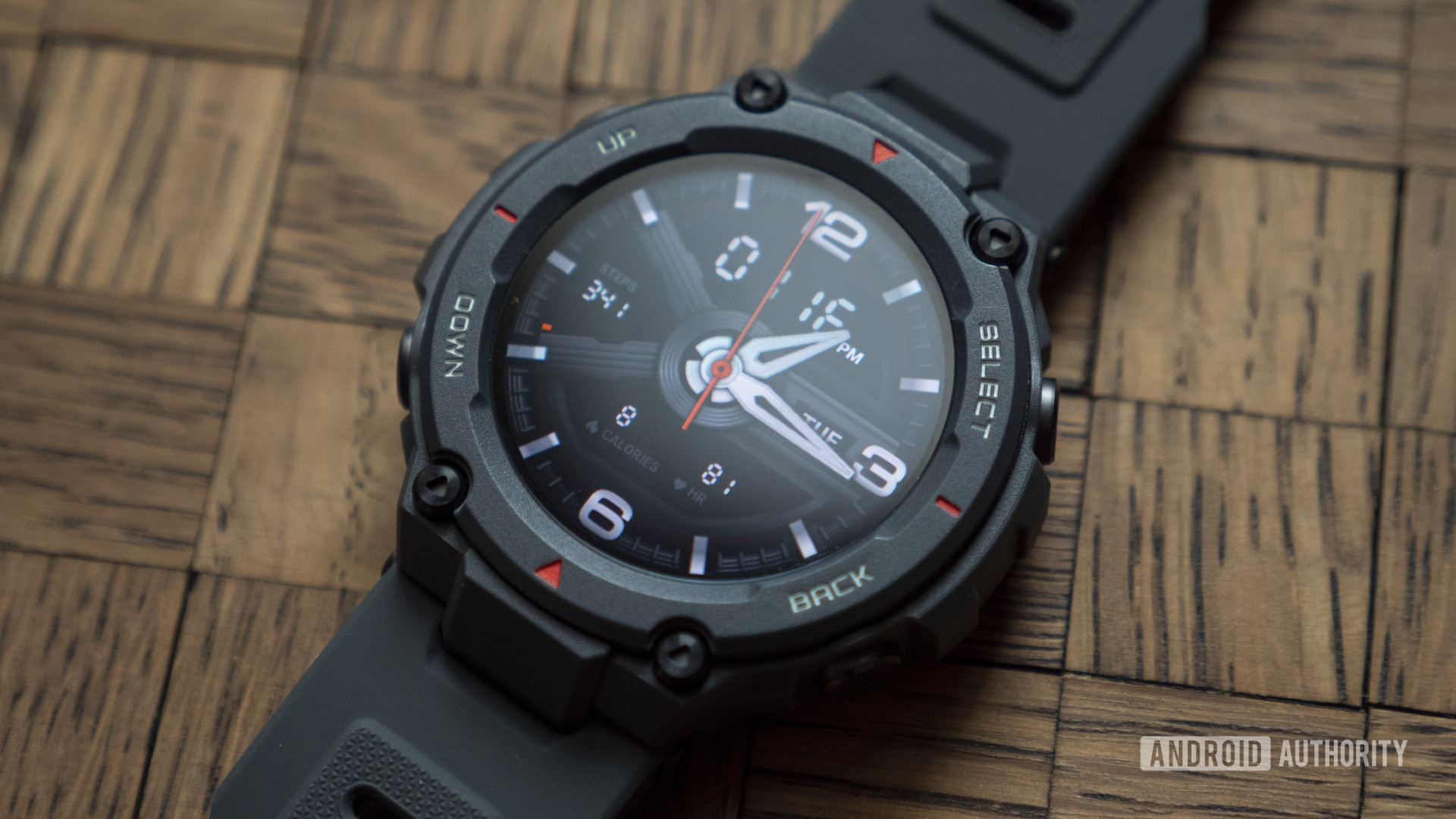 huami amazfit t rex review watch face display on table 4
