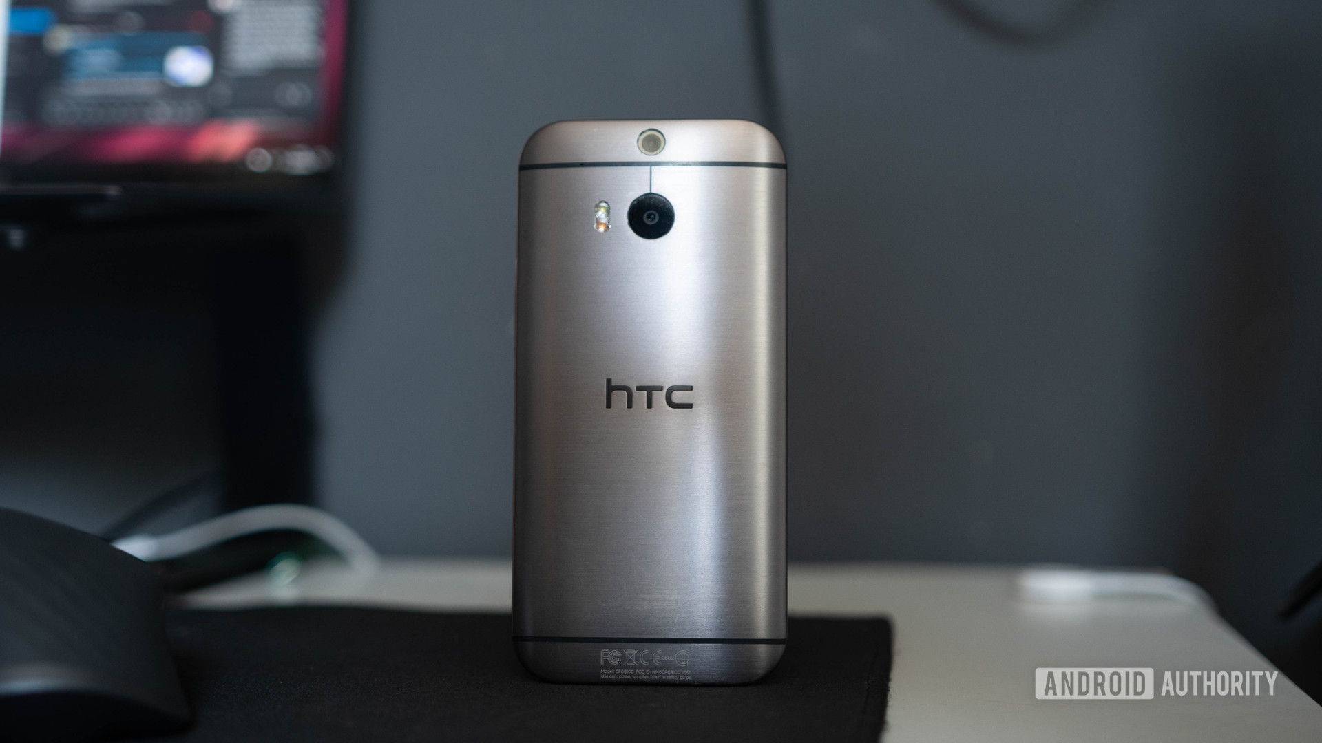 HTC One M8 rear shot