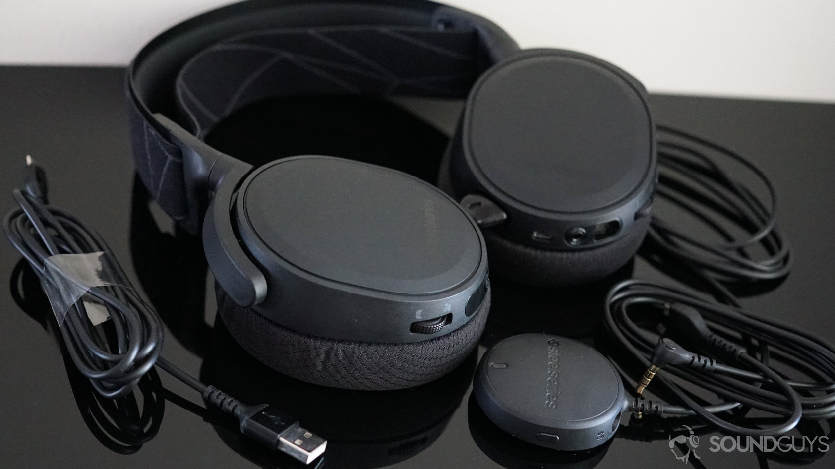 SteelSeries Arctis 7 wireless gaming headset accessories