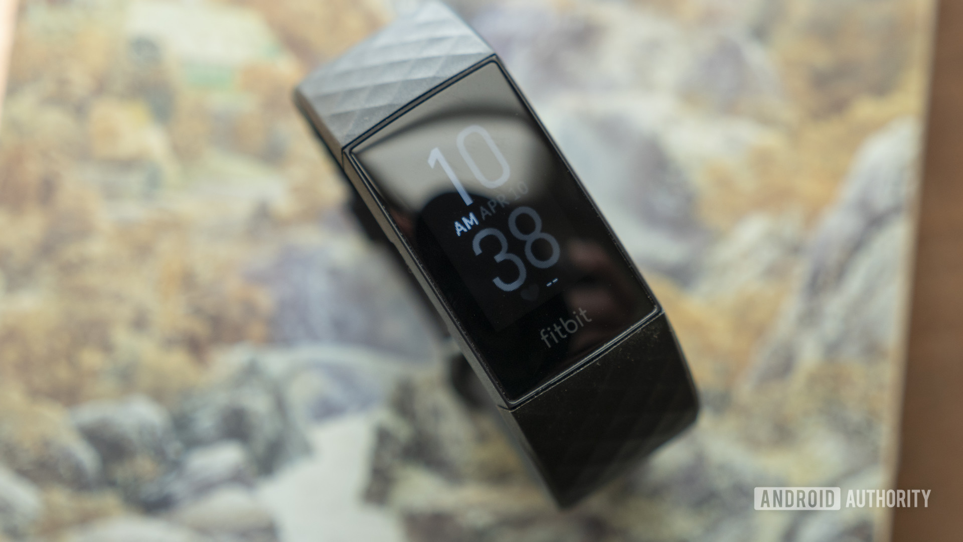 when is fitbit charge 5 coming out