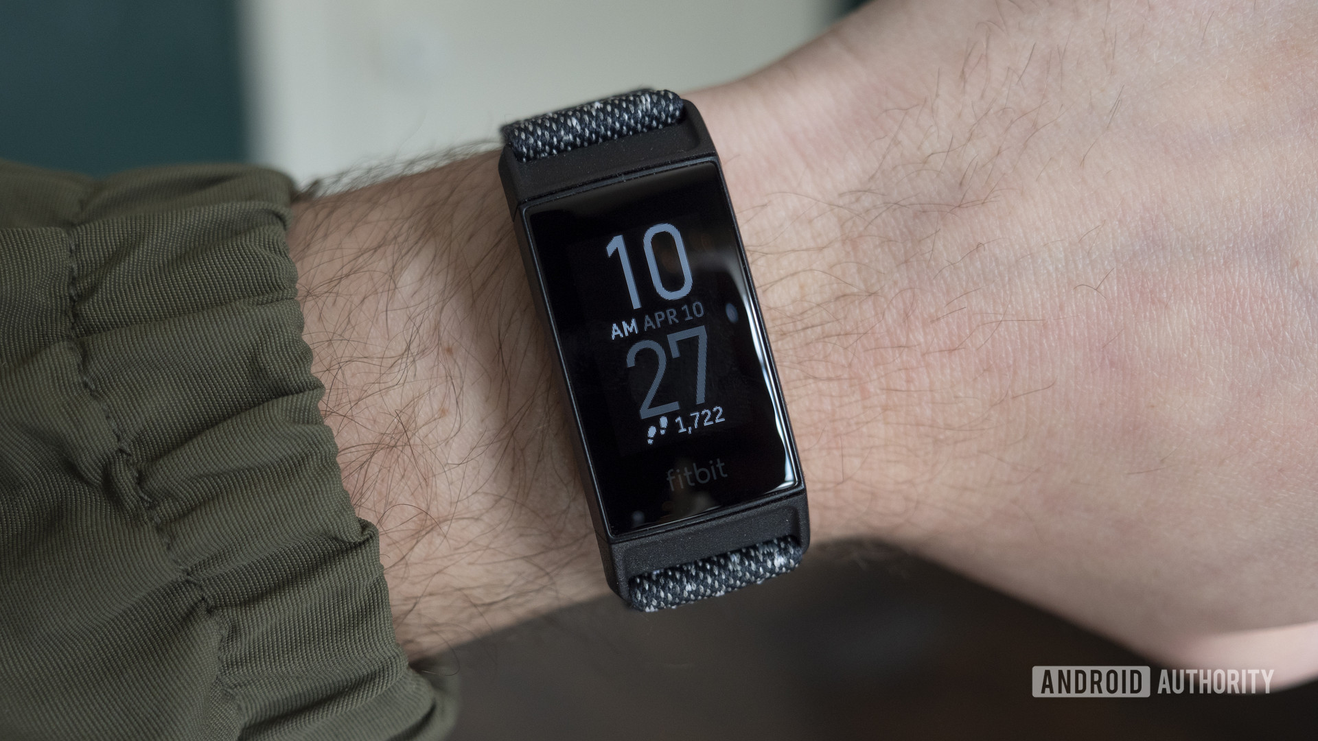 Fitbit Charge 4 Wrist Watch Face Review 2