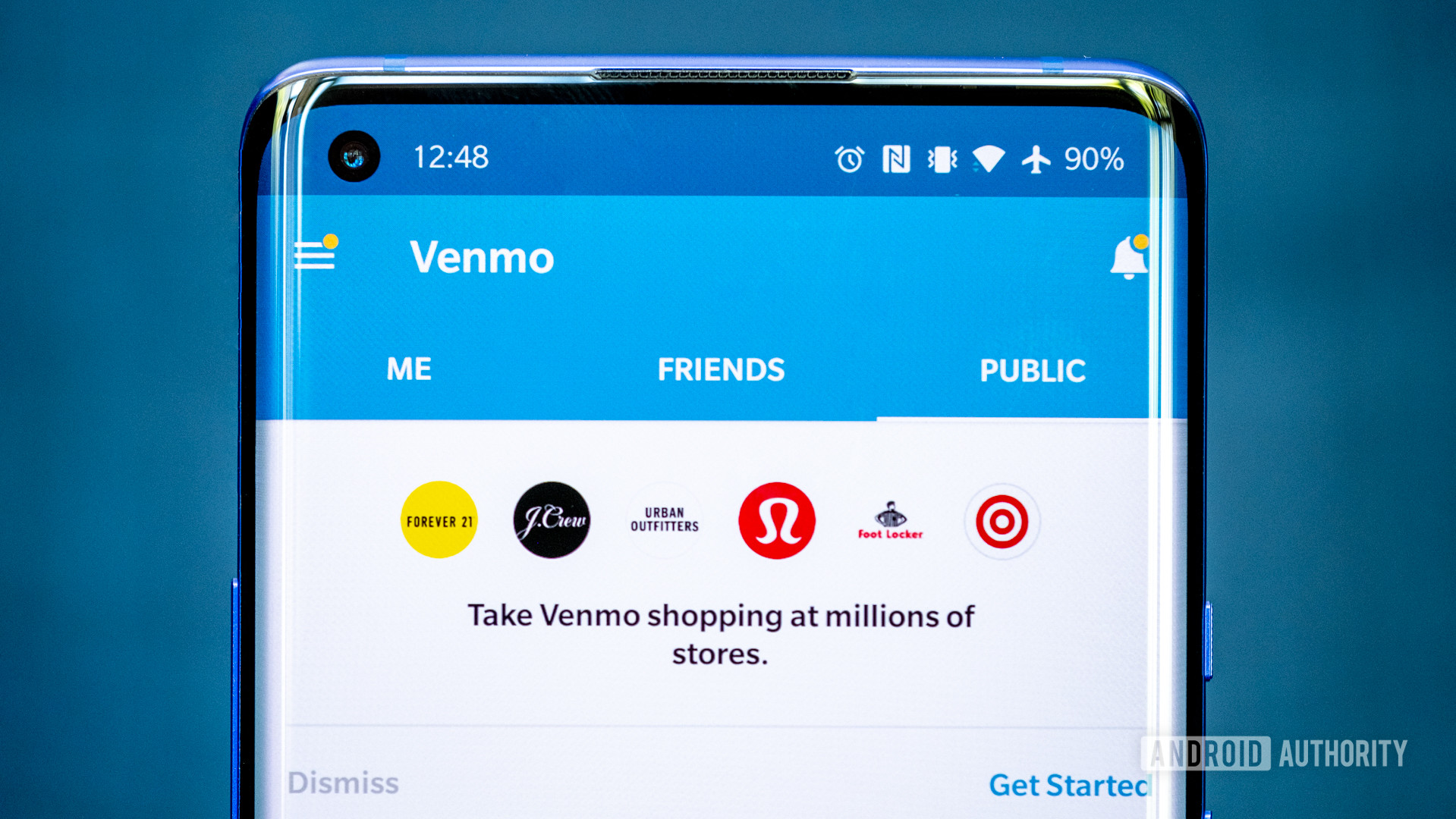Venmo против PayPal - приложение Venmo на телефоне