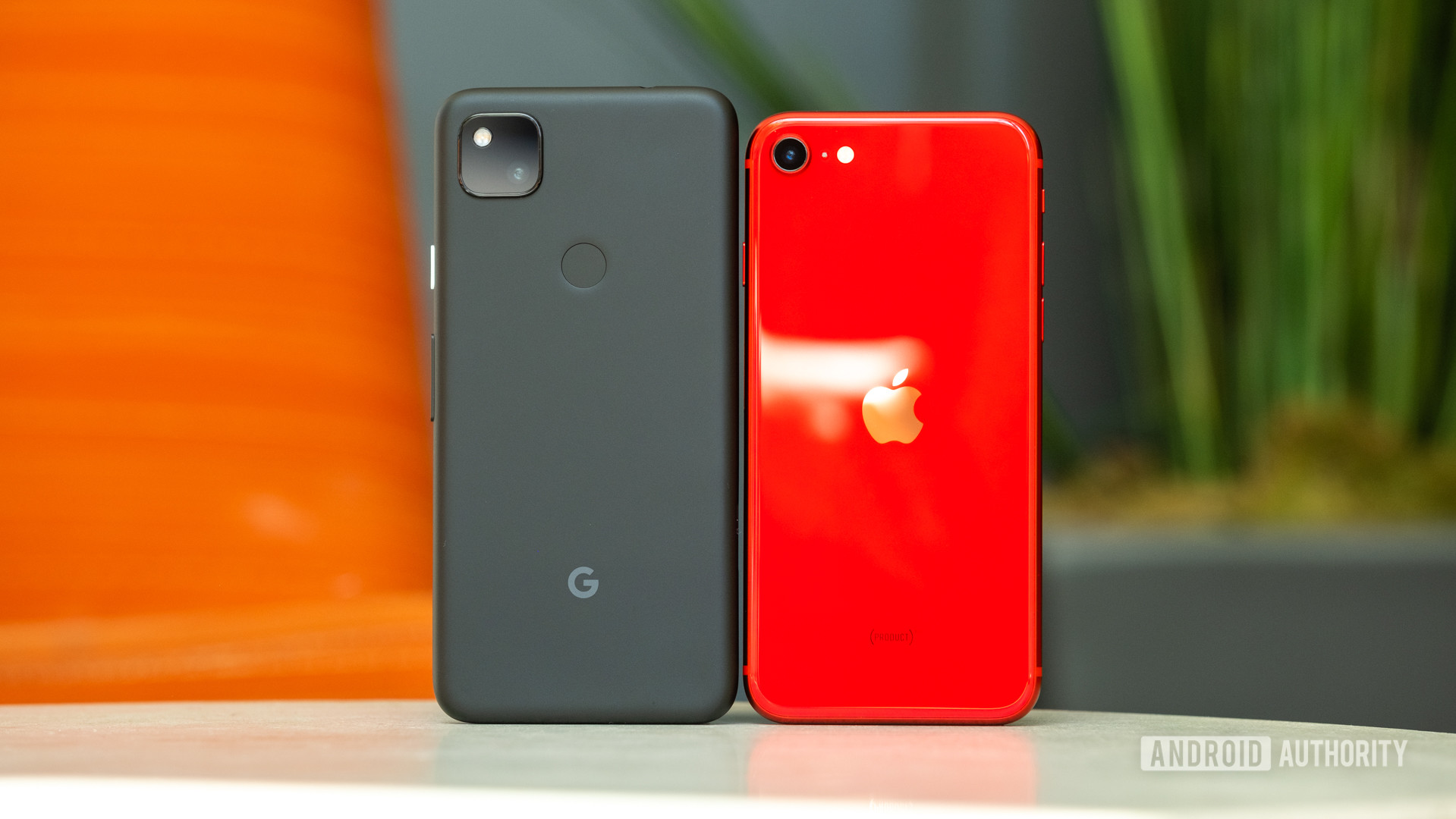 Google Pixel 4a vs iPhone SE 2020 backs 2