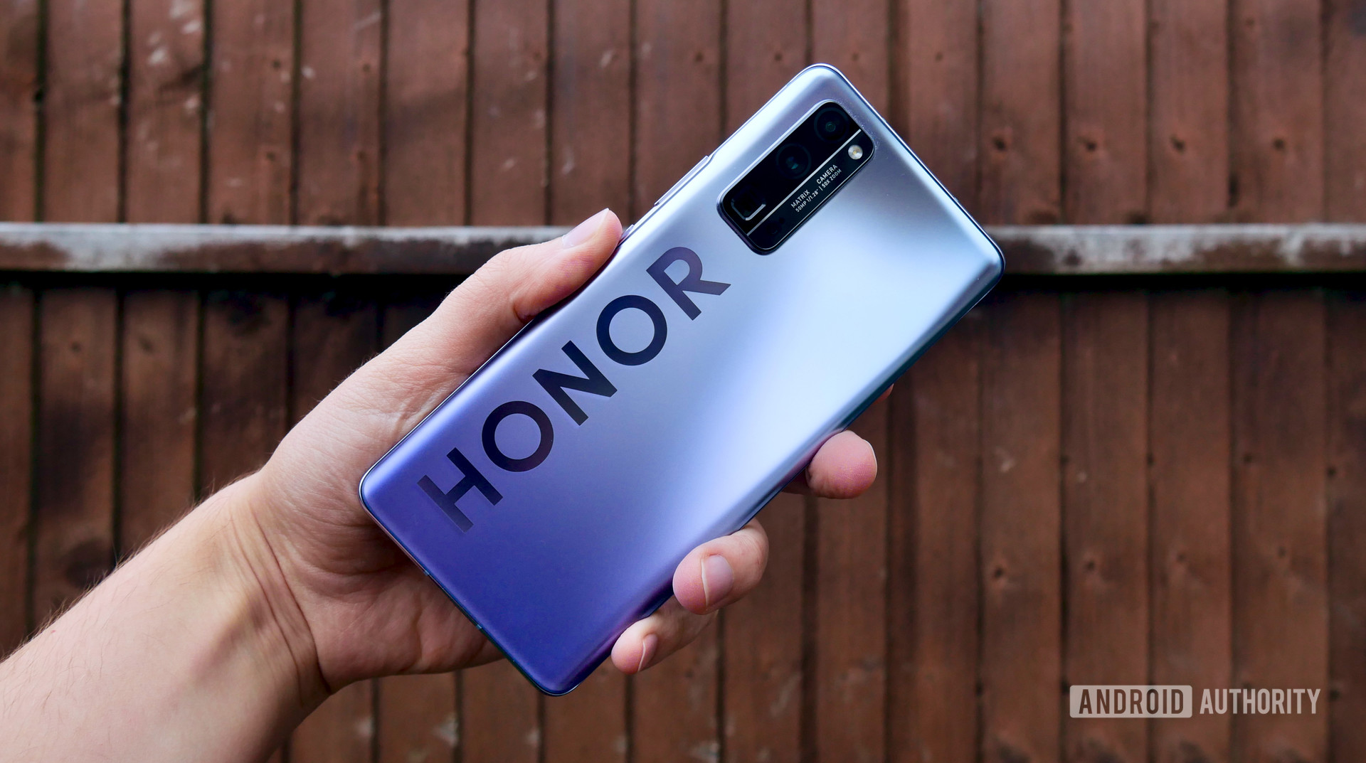 honor 30 pro plus review rear in hand