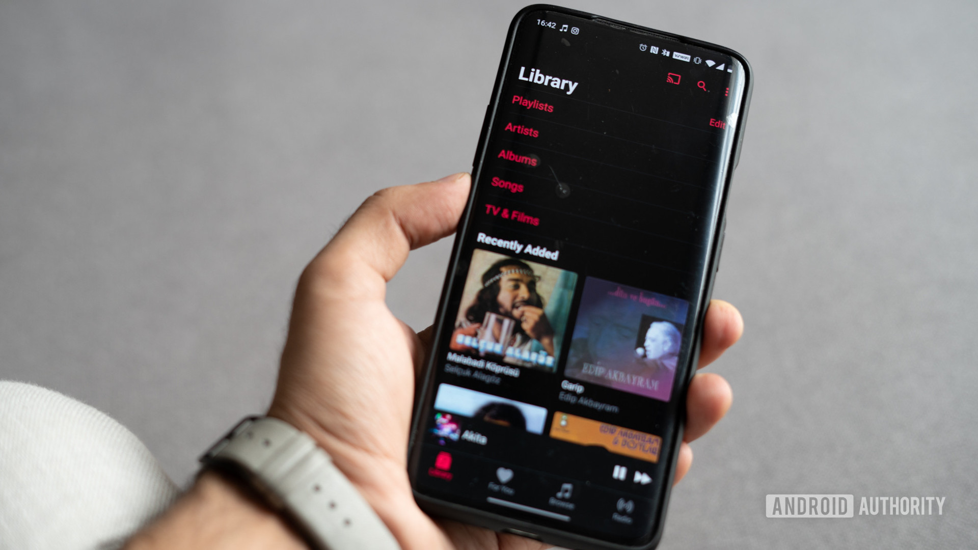 La bibliothèque Apple Music sur un téléphone Android