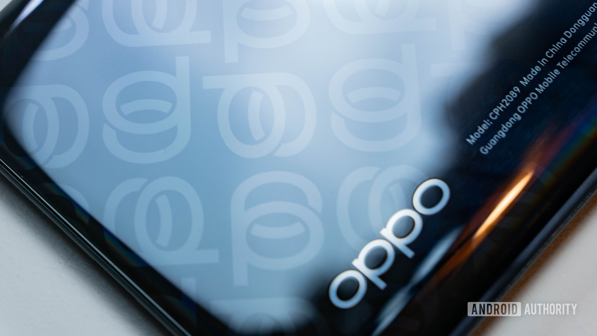 Oppo Reno 4 Pro 5G rear logo pattern close up