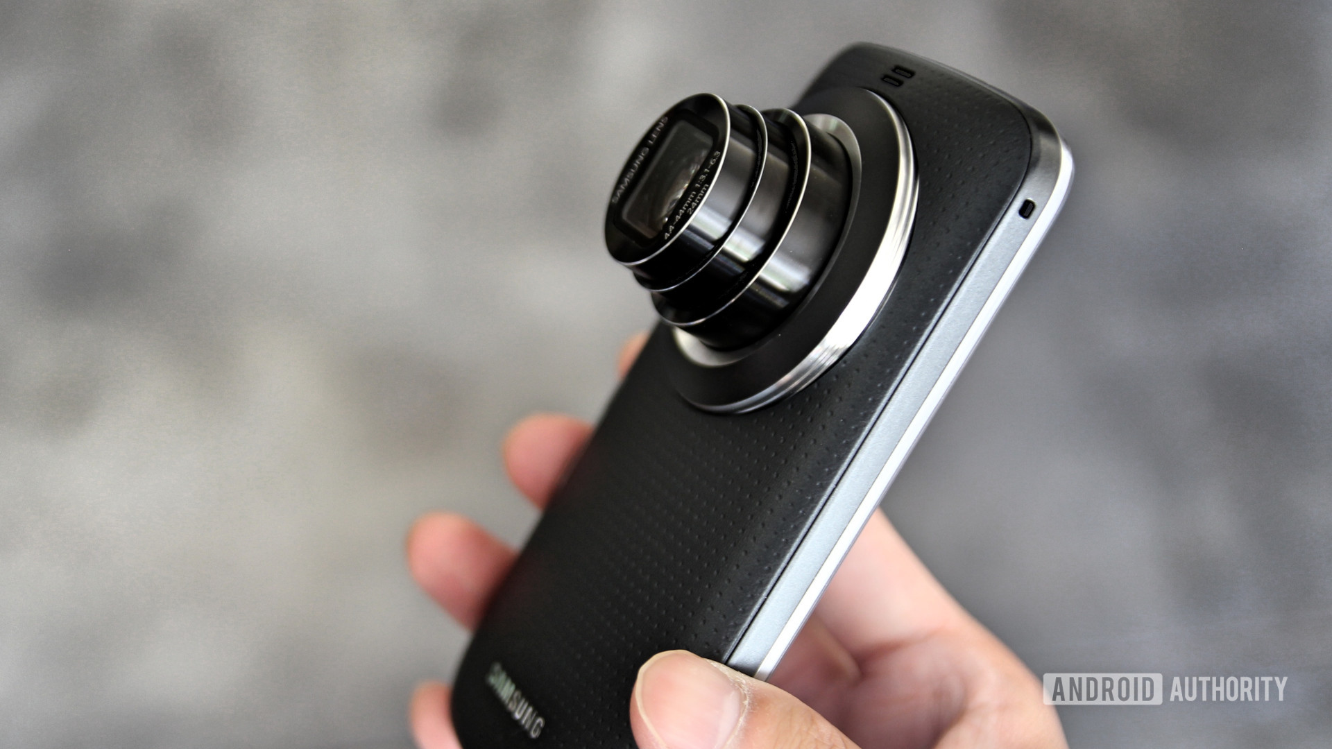 Samsung Galaxy K Zoom zoom lens