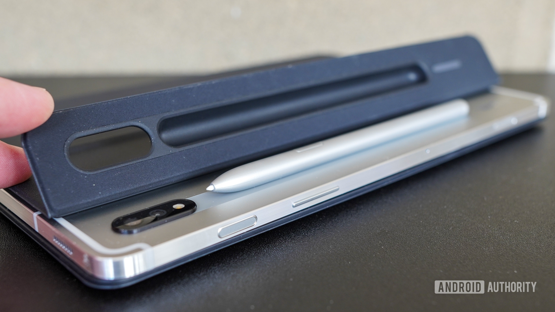 Samsung Galaxy Tab S7 S Pen flap