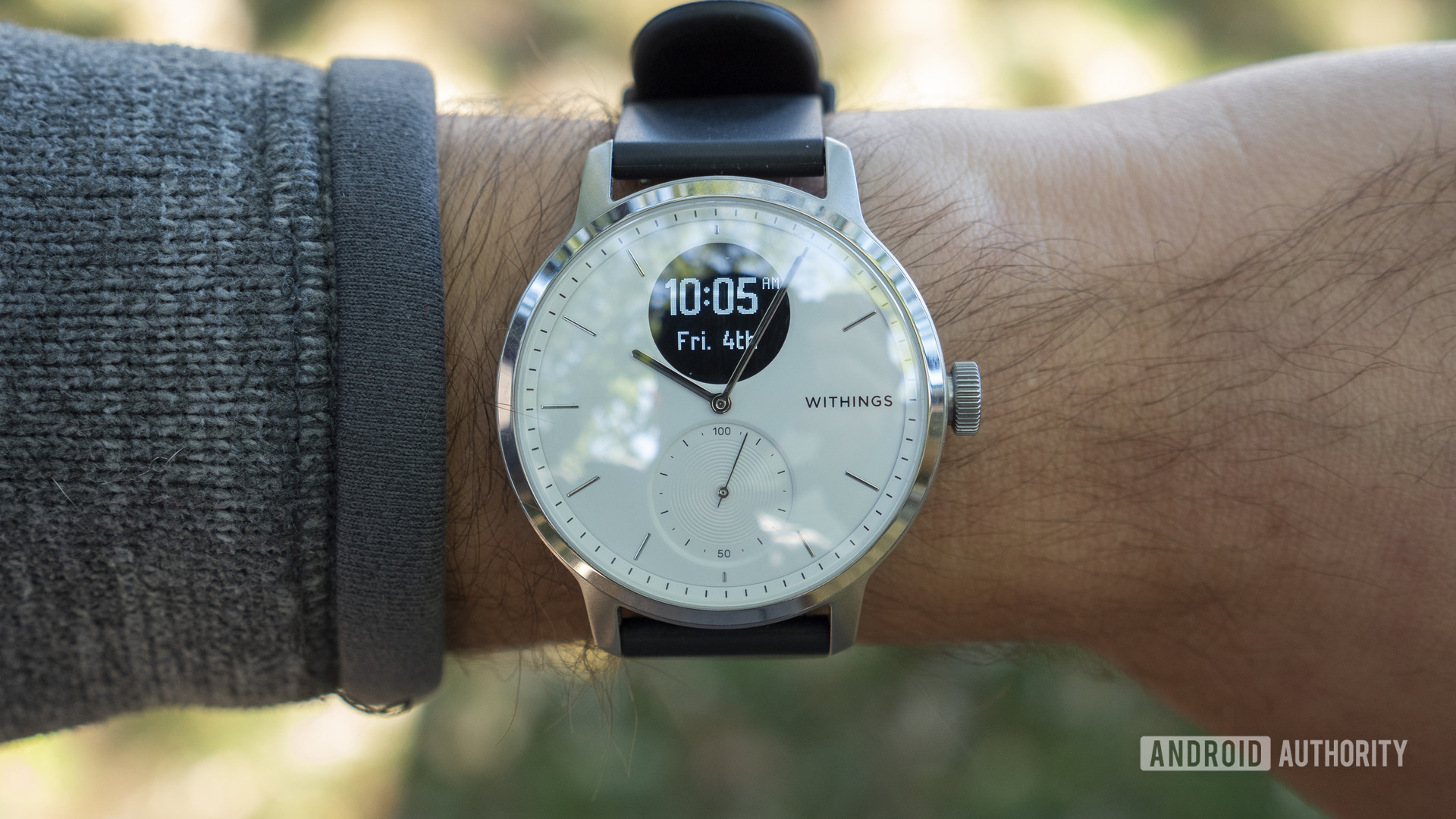 withings scanwatch review clock face time on wrist 3