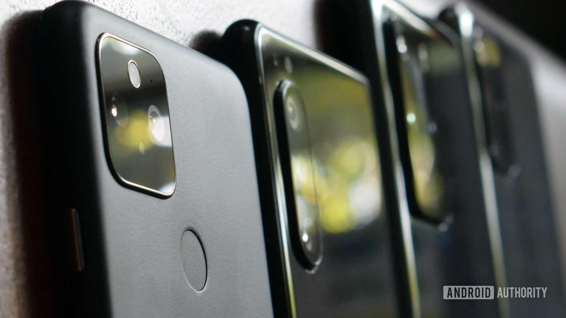 Google Pixel 5 vs Huawei P40 Pro vs Sony Xperia 5 II vs Samsung Galaxy S20 Plus 3