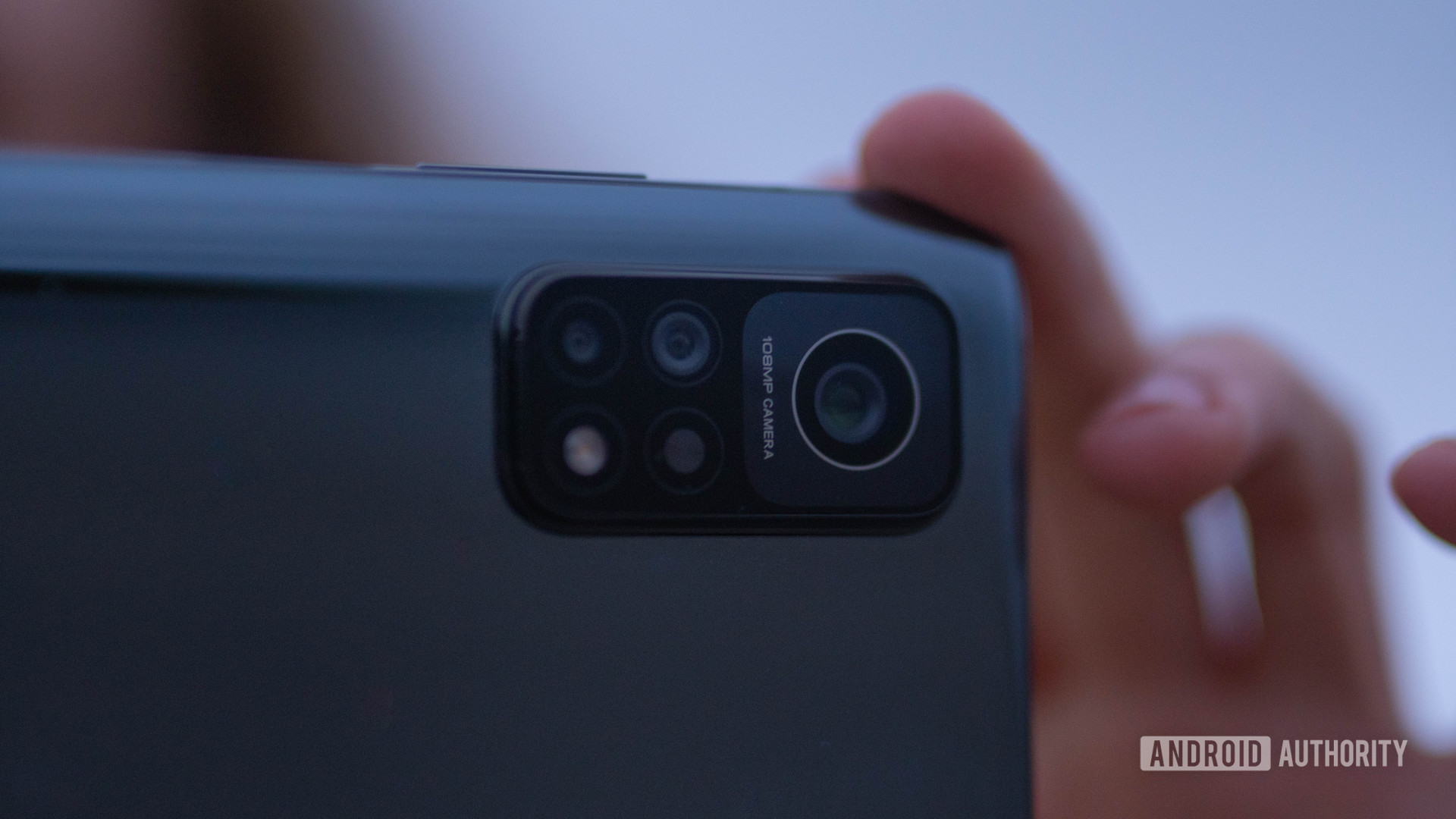 Xiaomi Mi 10T Proclose up of the camera in landscape
