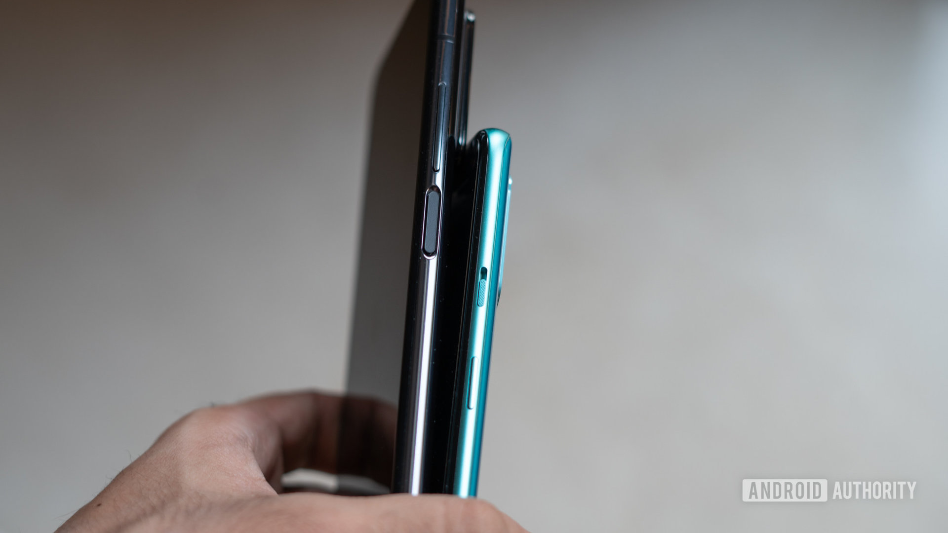 Mi 10T Pro vs OnePlus 8T side profile with fingerprint scanner