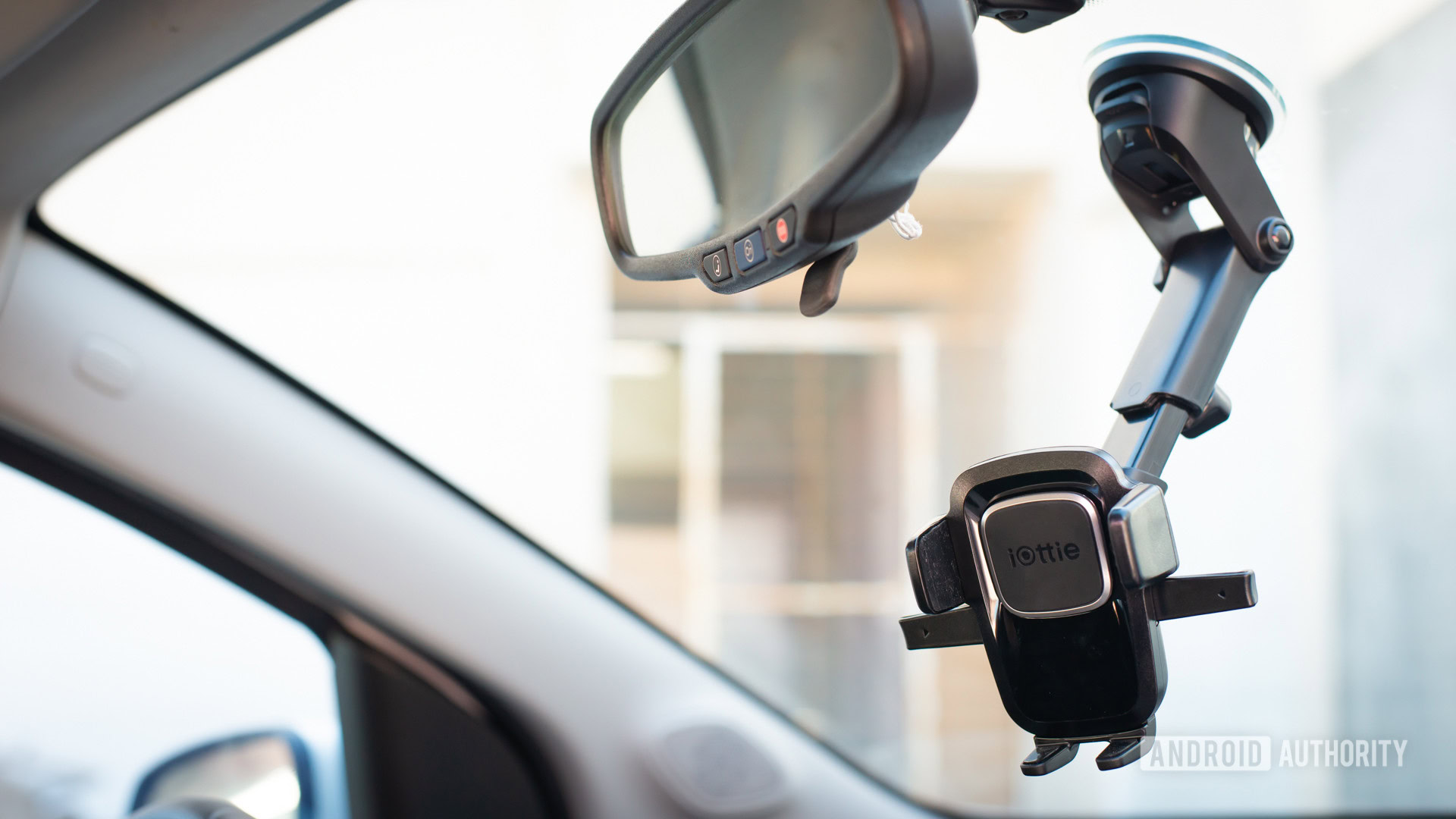 Iottie Easy One Touch 4 car mount review 2