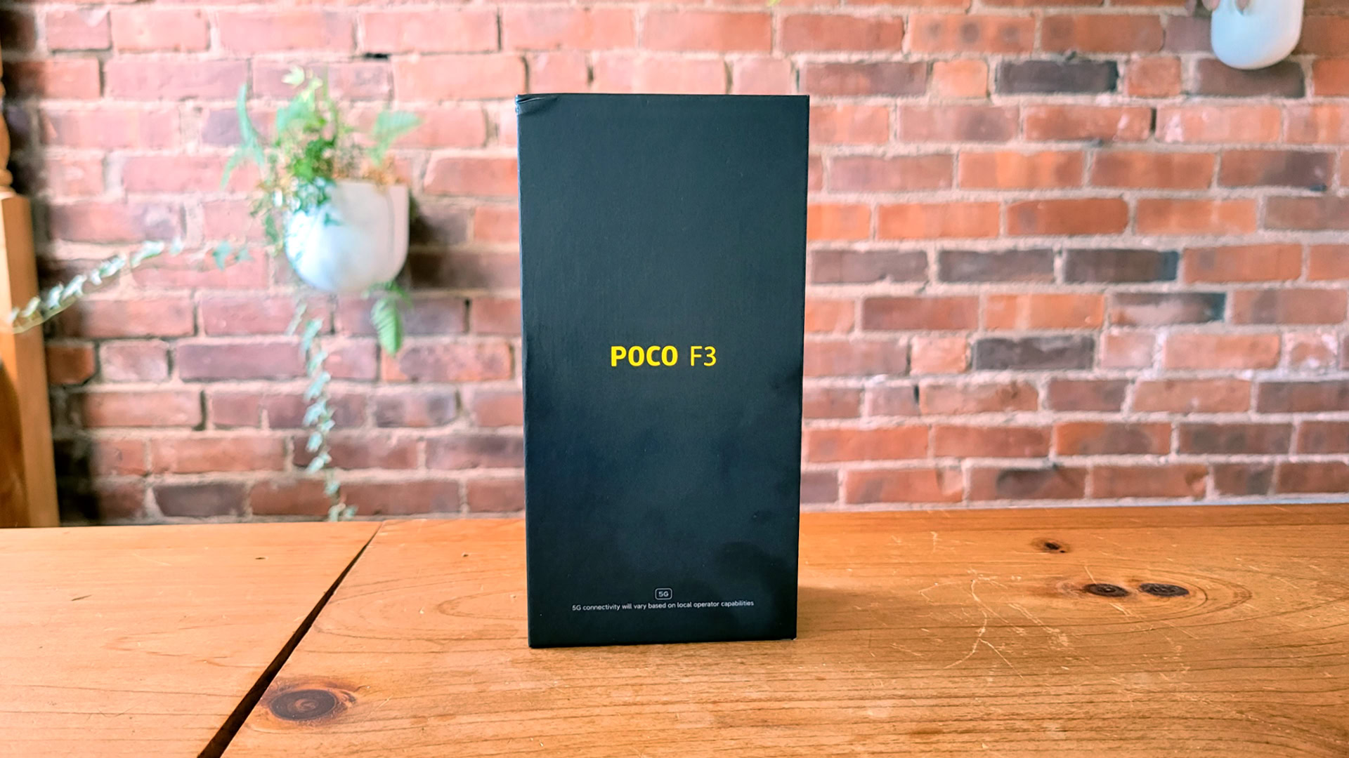 Poco F3 Review Retail Box