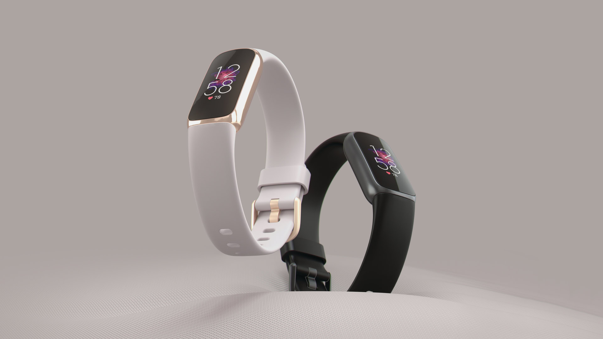 Fitbit Luxe Black and White