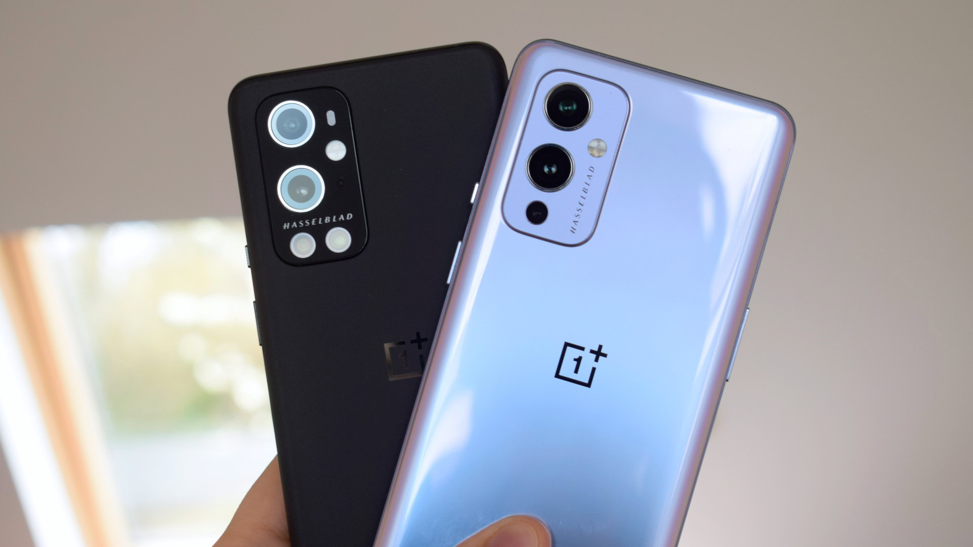 OnePlus 9 Pro vs OnePlus 9 phone with wireless charging