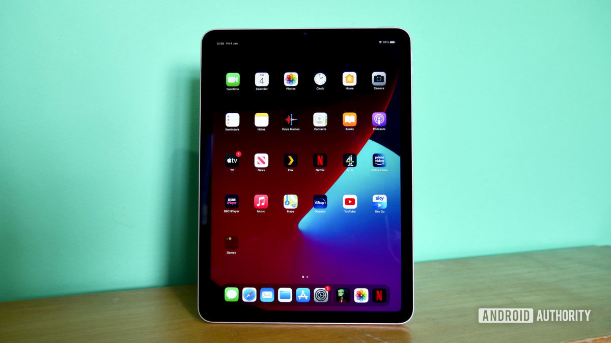 apple ipad air 2020 review front 2