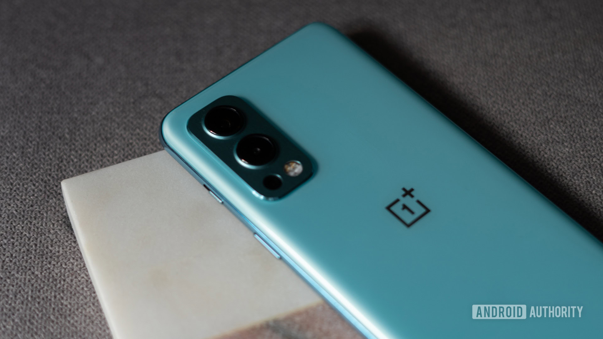 OnePlus Nord 2 side profile